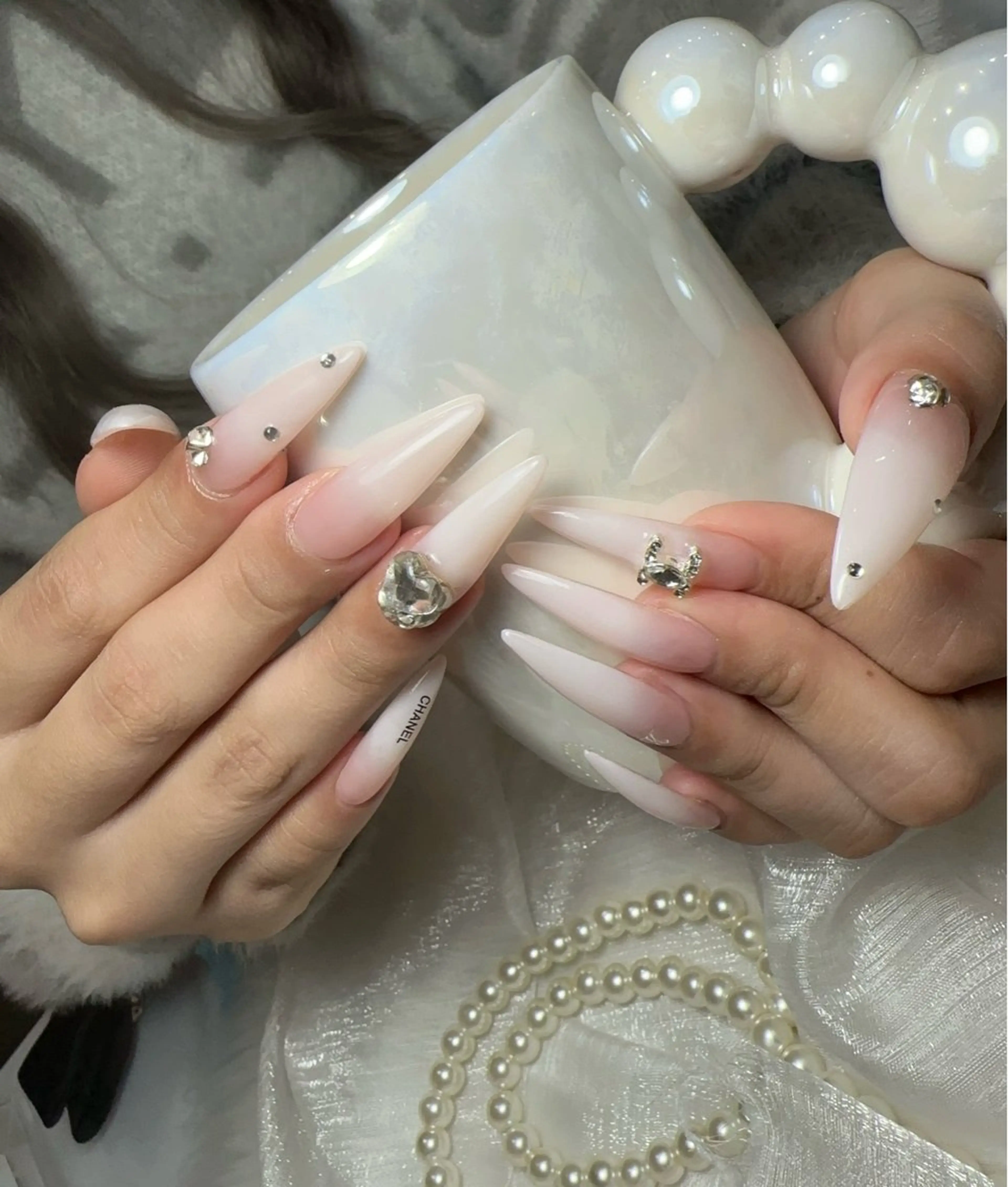 ネイル ハンドネイル &ME ネイルサロンのネイルデザイン