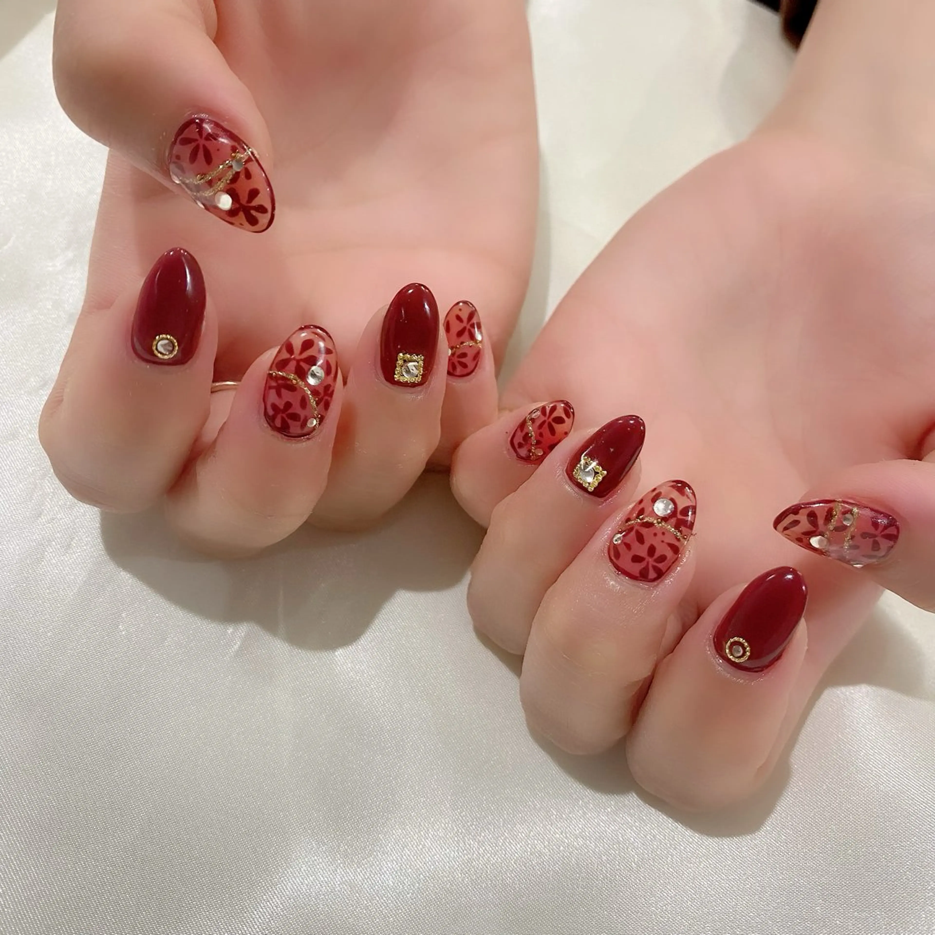 ネイル ボルドー フラワーネイル 冬ネイル Salon Ｋのネイルデザイン