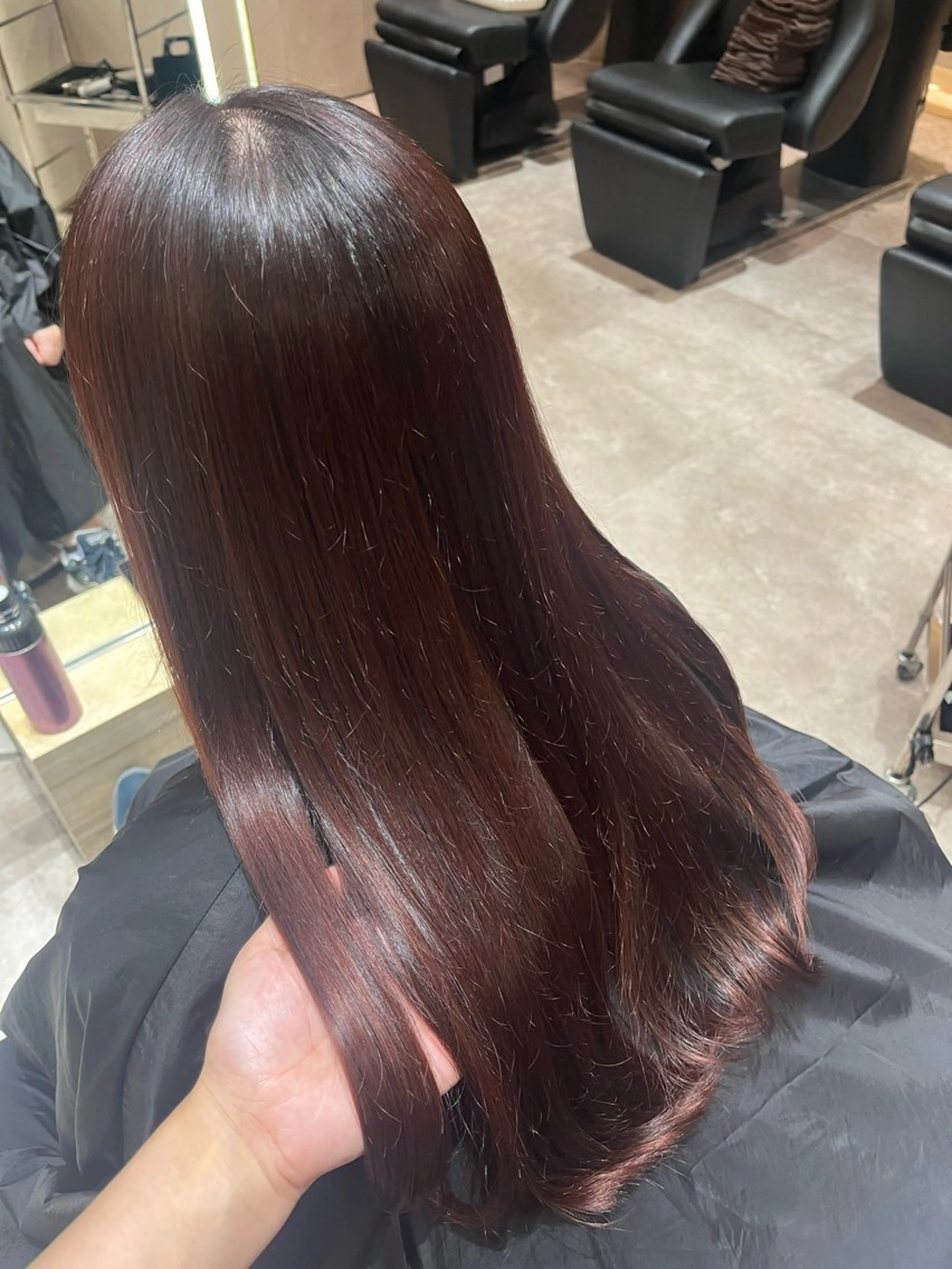 ロング カラー ブリーチ ブラウンカラー ブリーチなしカラー ピンクカラー ピンクブラウン ヘアカラー 顔周りカット/ 透明感カラー/ユナのヘアスタイル