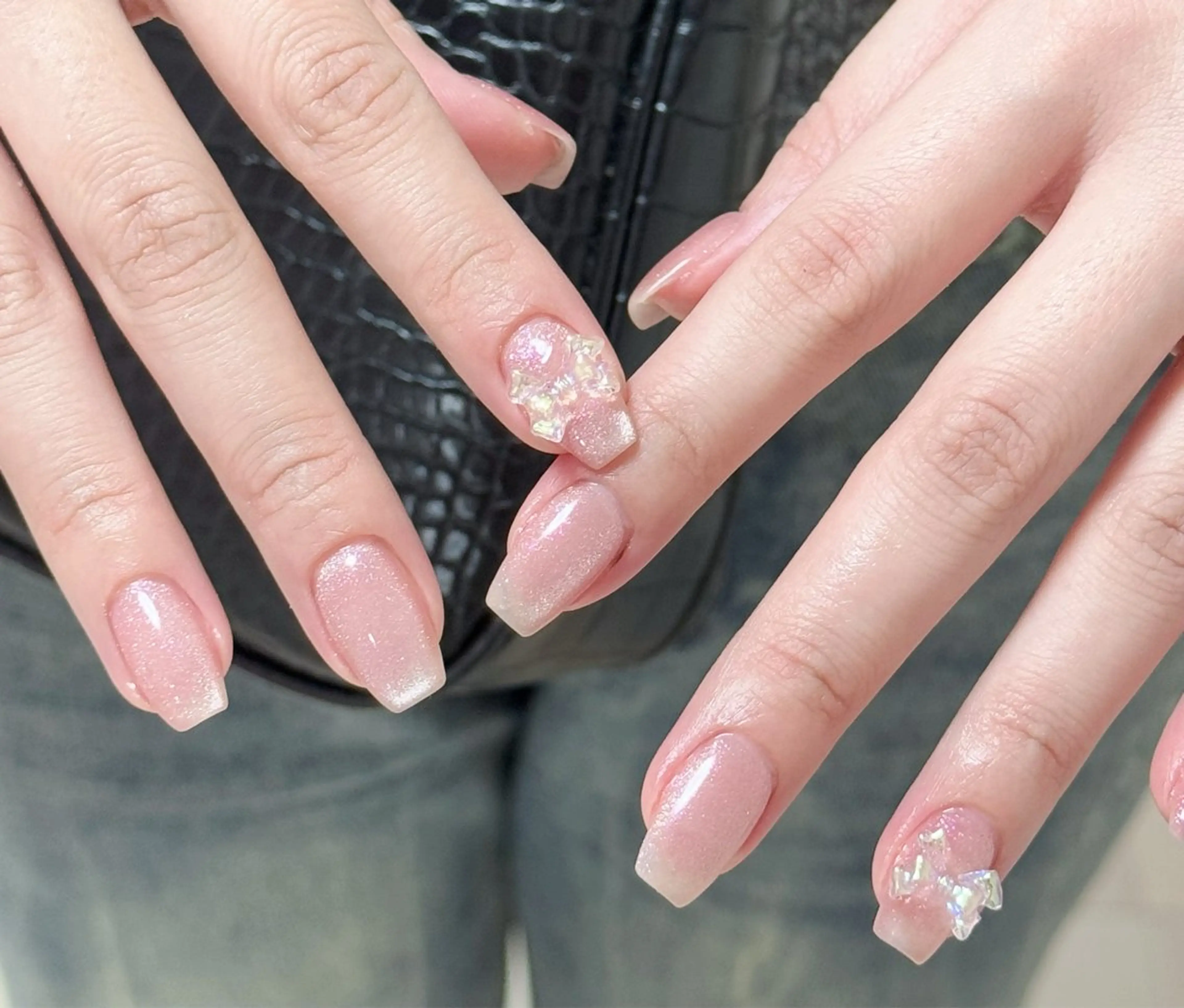 ネイル アートネイル オーロラネイル チークネイル フレンチネイル ガラスフレンチ ハンドネイル 🎀🎀YooLi Nail Salonのネイルデザイン