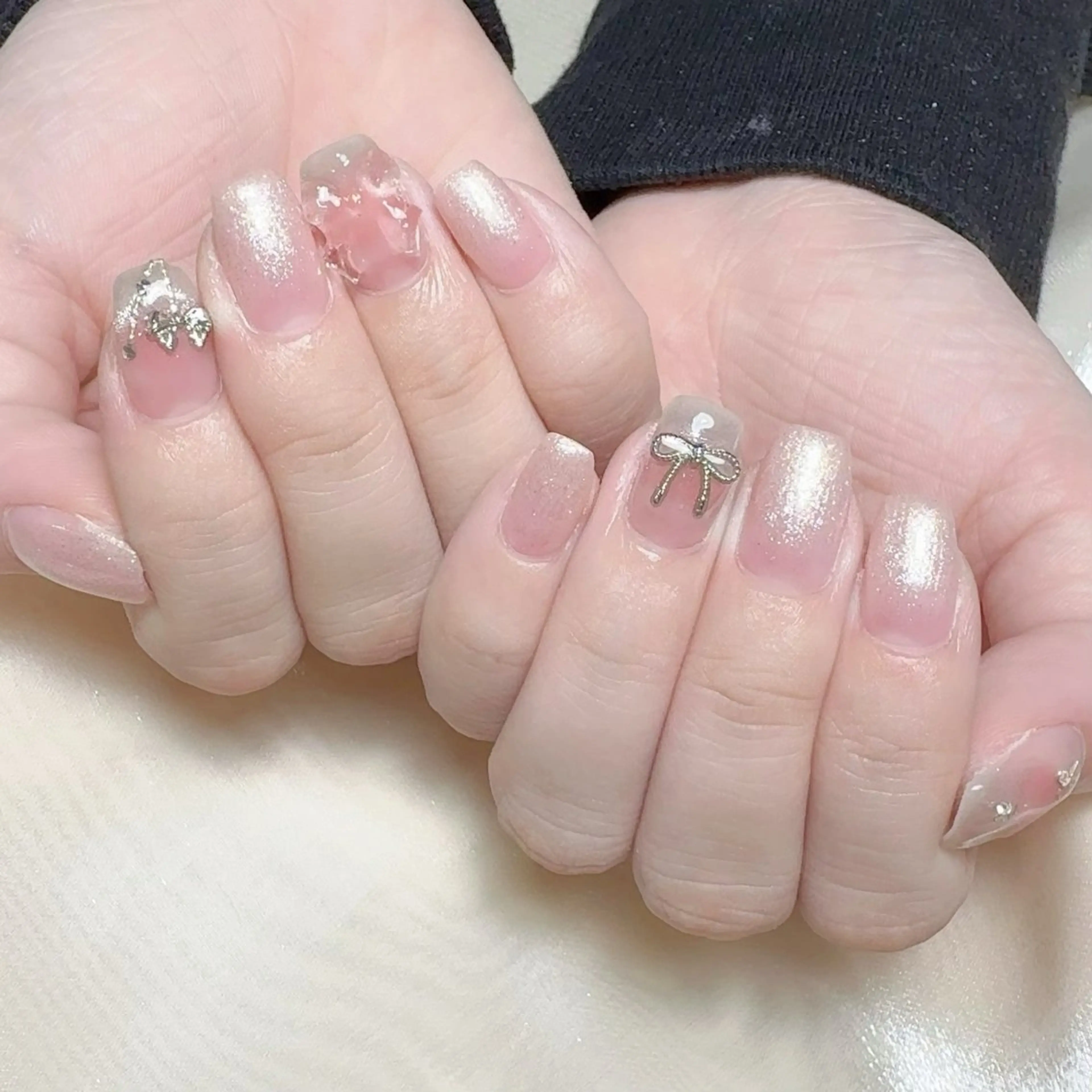 メンズ ネイル メンズ韓国風 アートネイル オーロラネイル ガーリー キラキラネイル Nail salon 木にいるのネイルデザイン