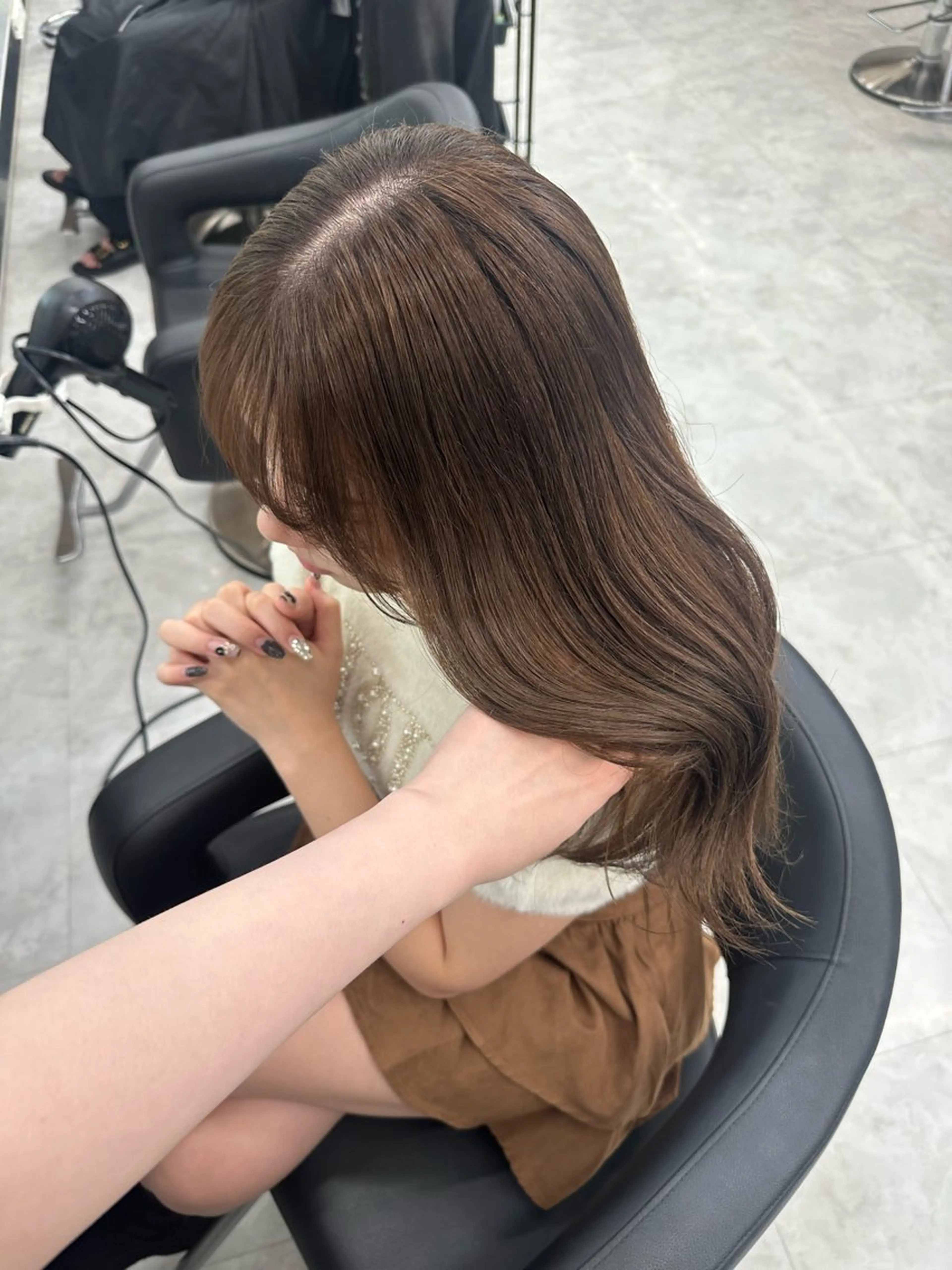 セミロング カラー ヘアアレンジ ヘアカラー トリートメント 大人っぽ中韓レディ ヘア🤍MAOのヘアスタイル