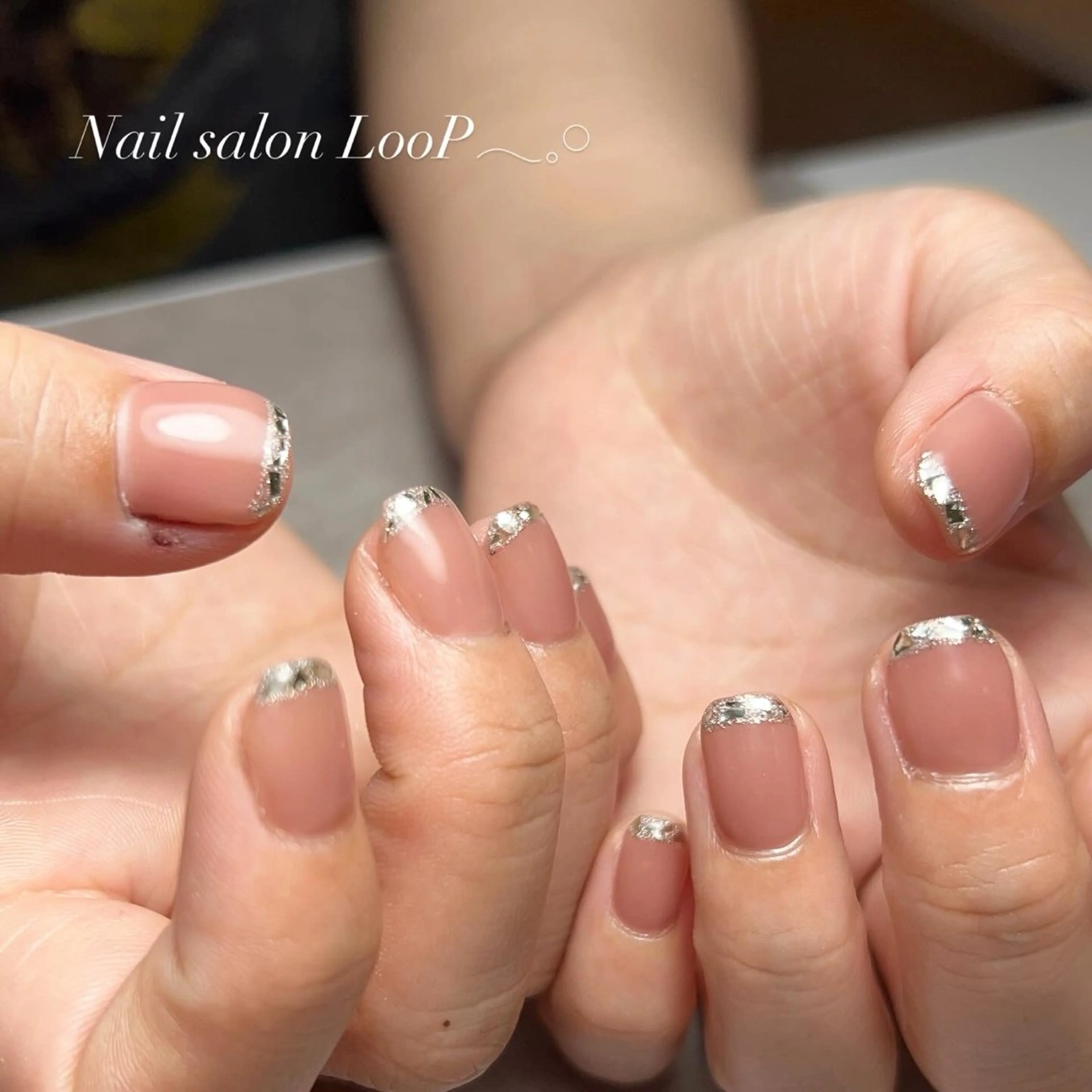 ネイル フレンチネイル ガラスフレンチ オフィスネイル ハンドネイル LooP - RECO-のネイルデザイン