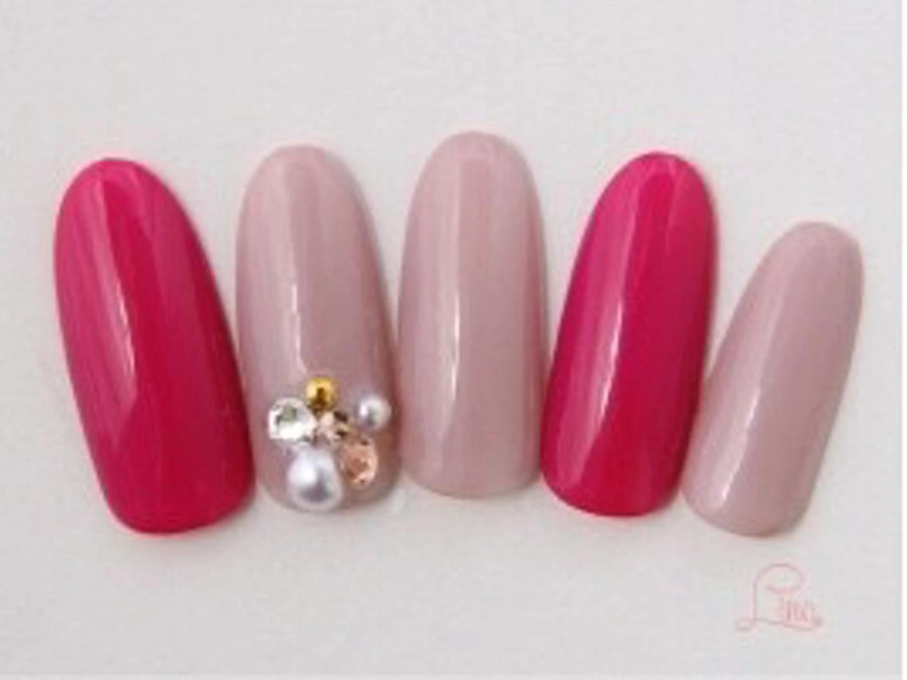 ネイル SINCERELY シンシアリー🌈のネイルデザイン