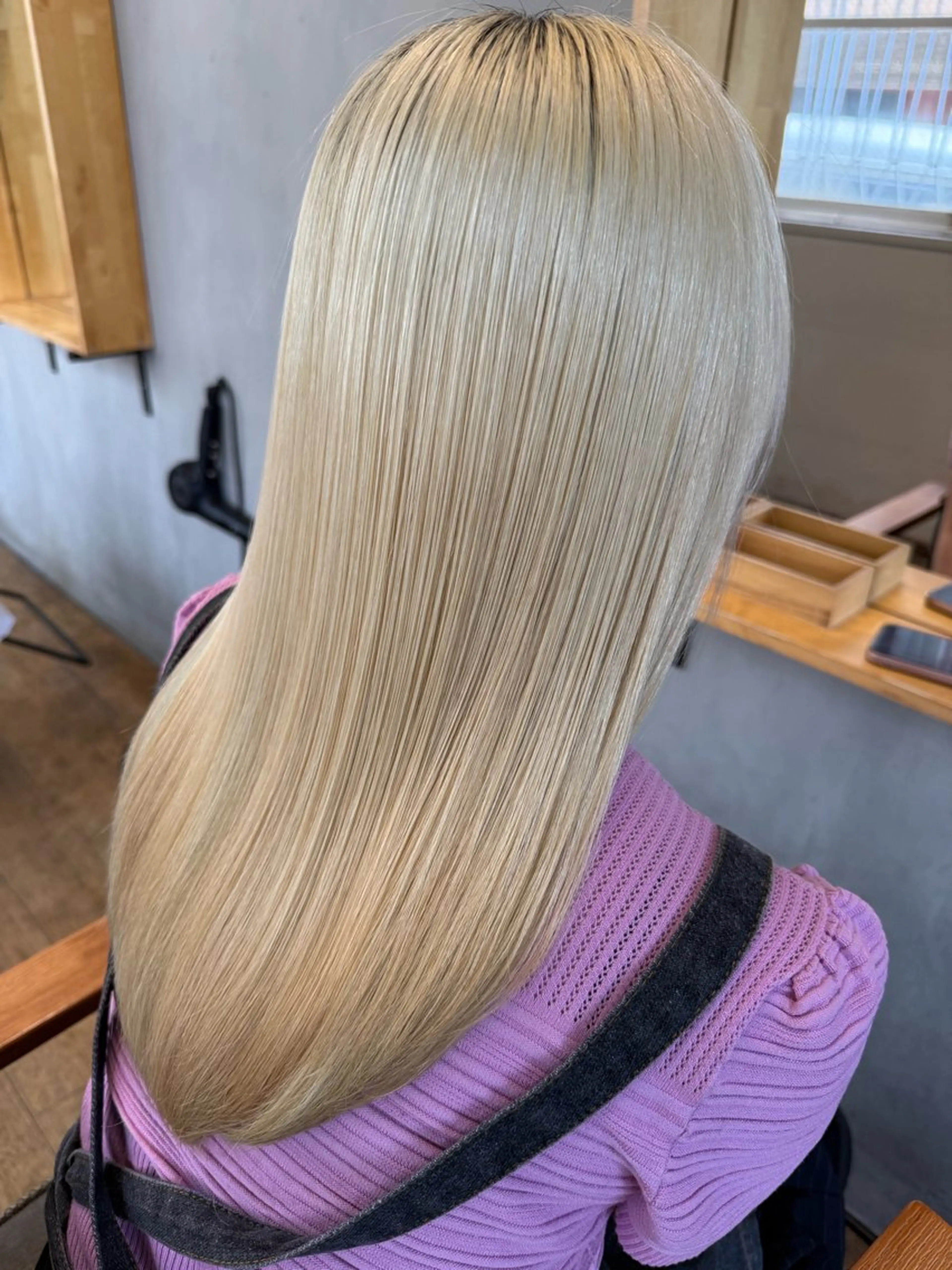 セミロング 髪質改善 トリートメント TRUNK所属・大阪／ハイトーン ／アレンジ／りなのヘアスタイル