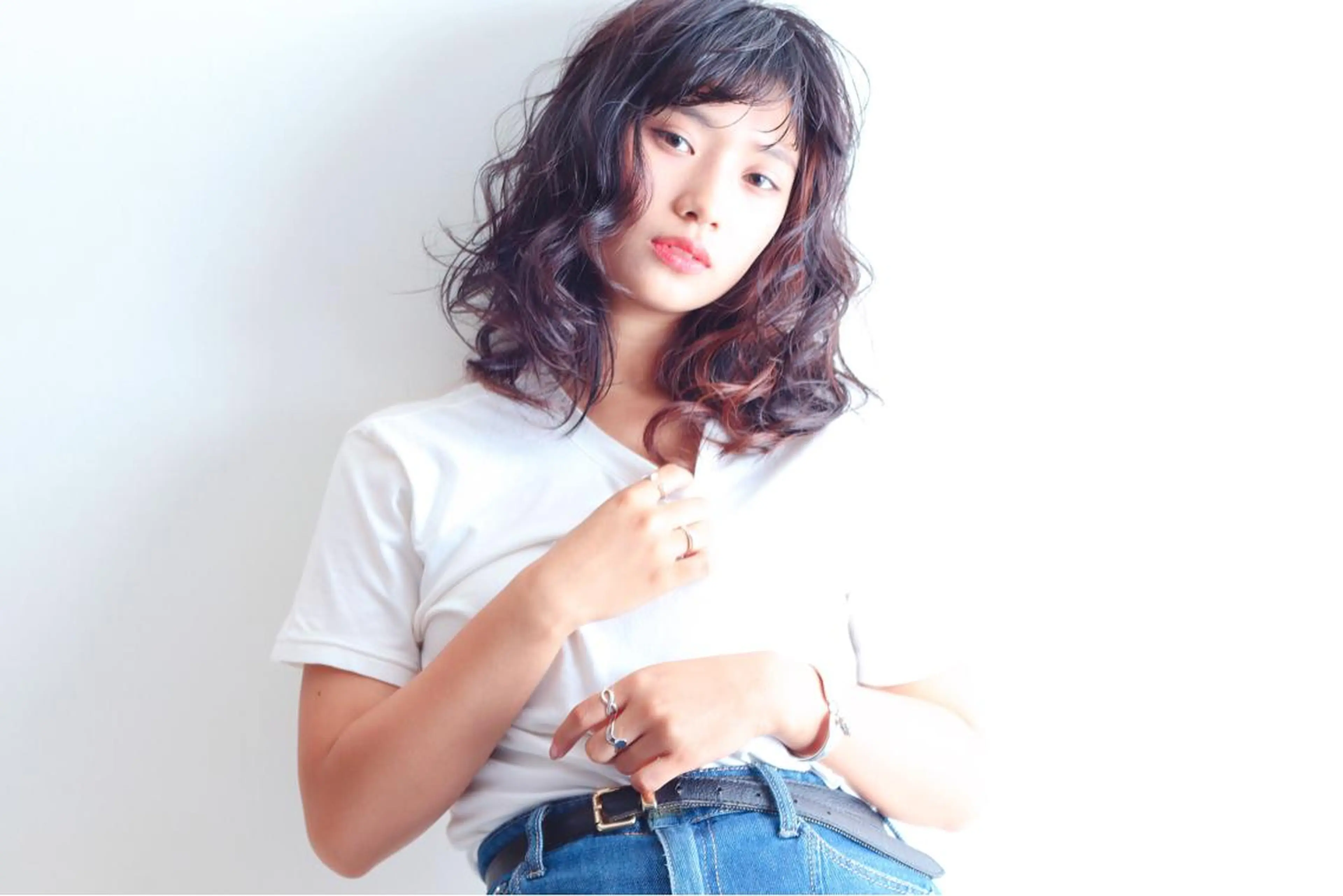 ミディアム カラー インナーカラー ピンクカラー バイオレットカラー ブリーチカラー 美髪矯正takaraのヘアスタイル