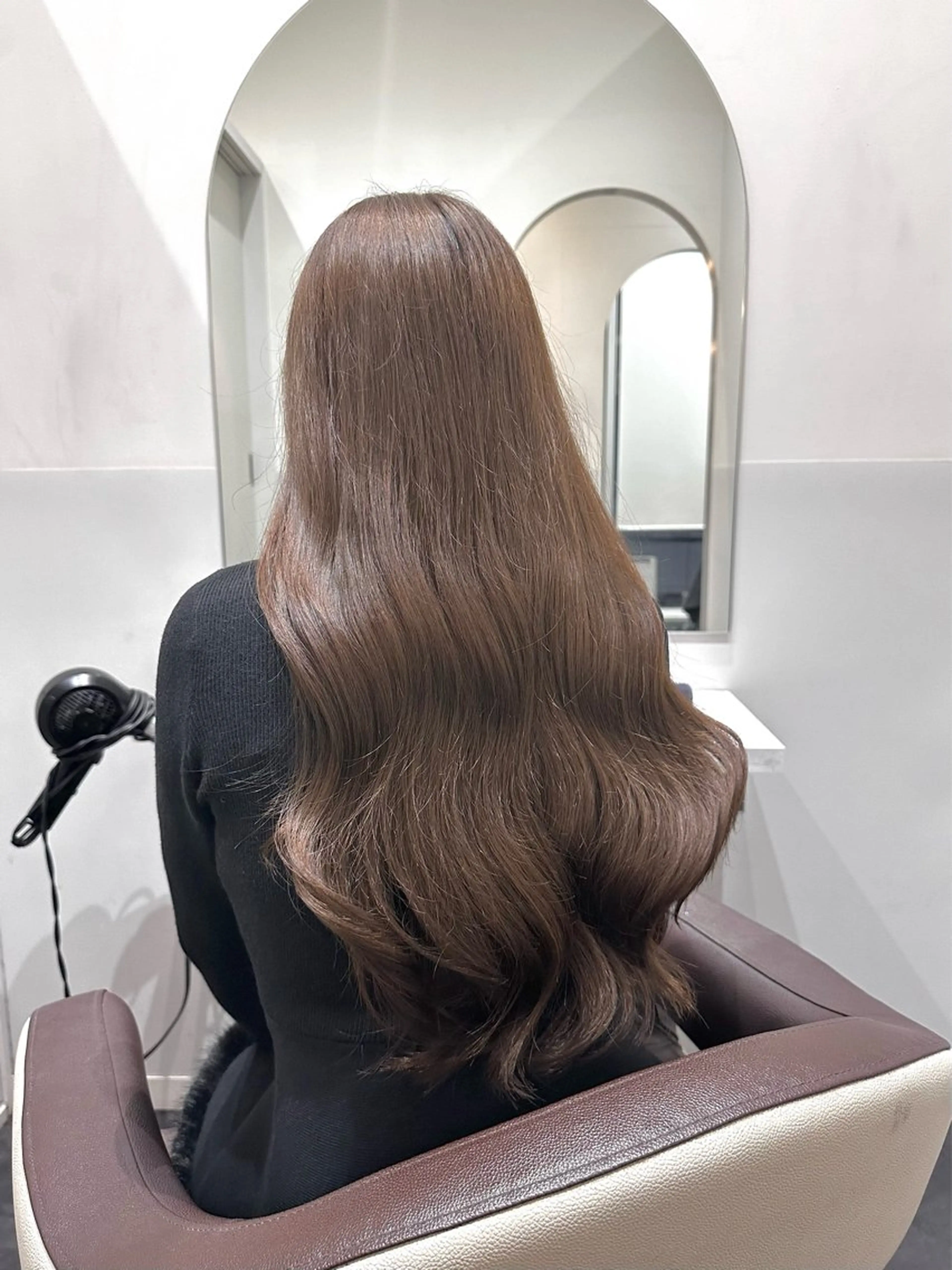 ロング カラー ベージュカラー ブリーチ ブリーチなしカラー カット ヘアカラー トリートメント LUMO所属・矢野 晃平のヘアスタイル