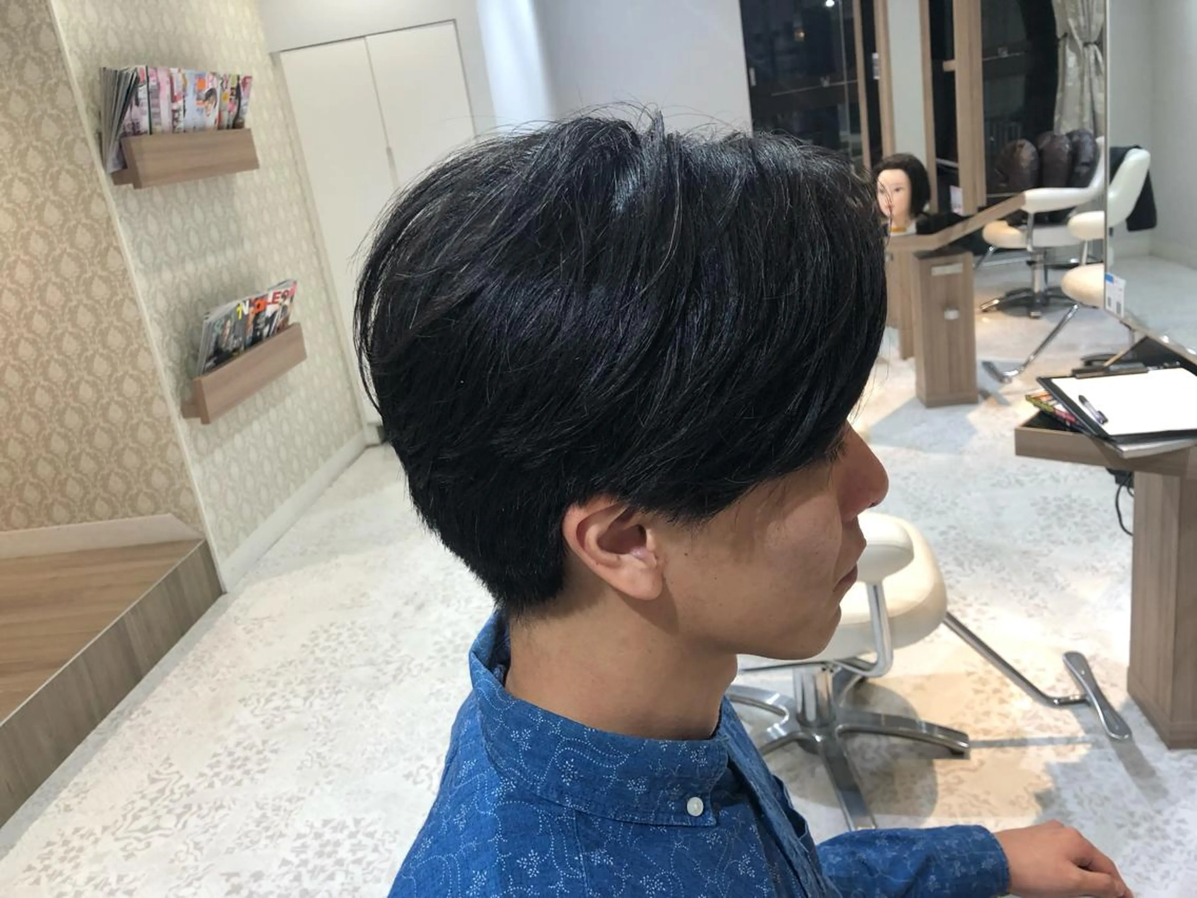 ショート メンズ 辻本 夏子のヘアスタイル