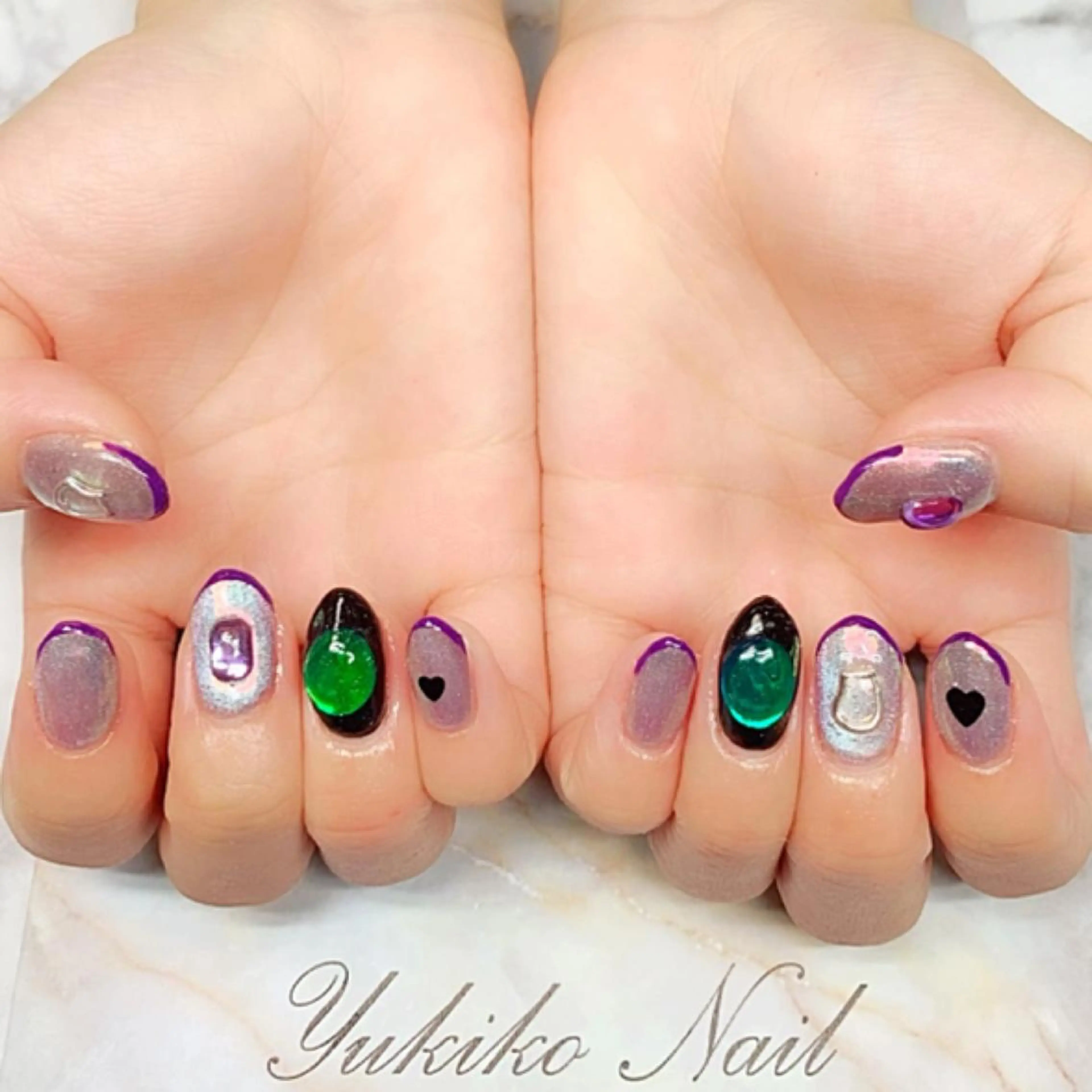 ネイル フレンチネイル 氷ネイル・うるうるネイル マグネットネイル ハンドネイル ユキコ ネイルのネイルデザイン