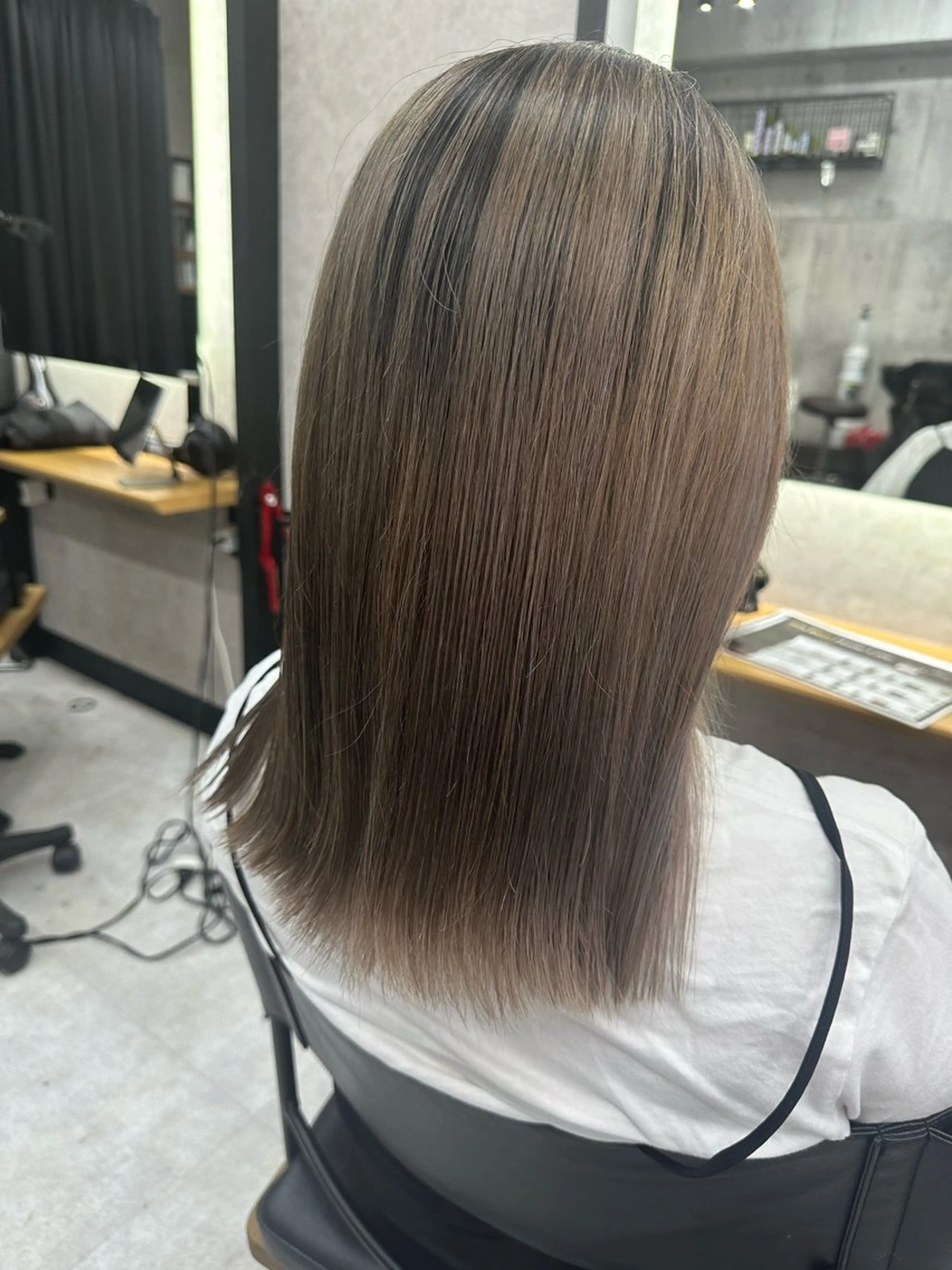 ミディアム KITAMURA RIHOのヘアスタイル