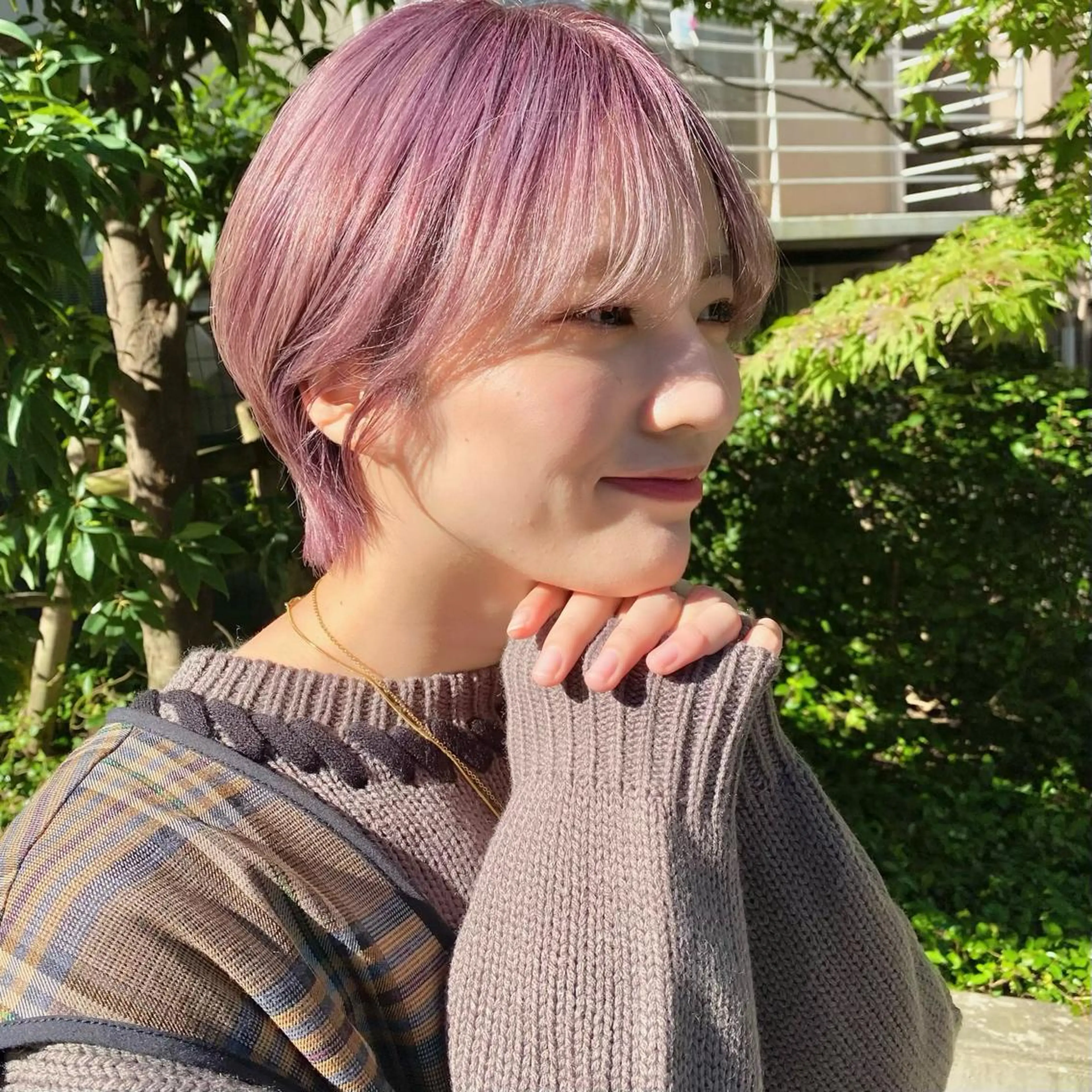 ショート カラー ベージュカラー ピンクカラー ピンクベージュ ショートヘア カット ヘアカラー トリートメント ボブ/縮毛矯正/ レイヤー/塚田のヘアスタイル