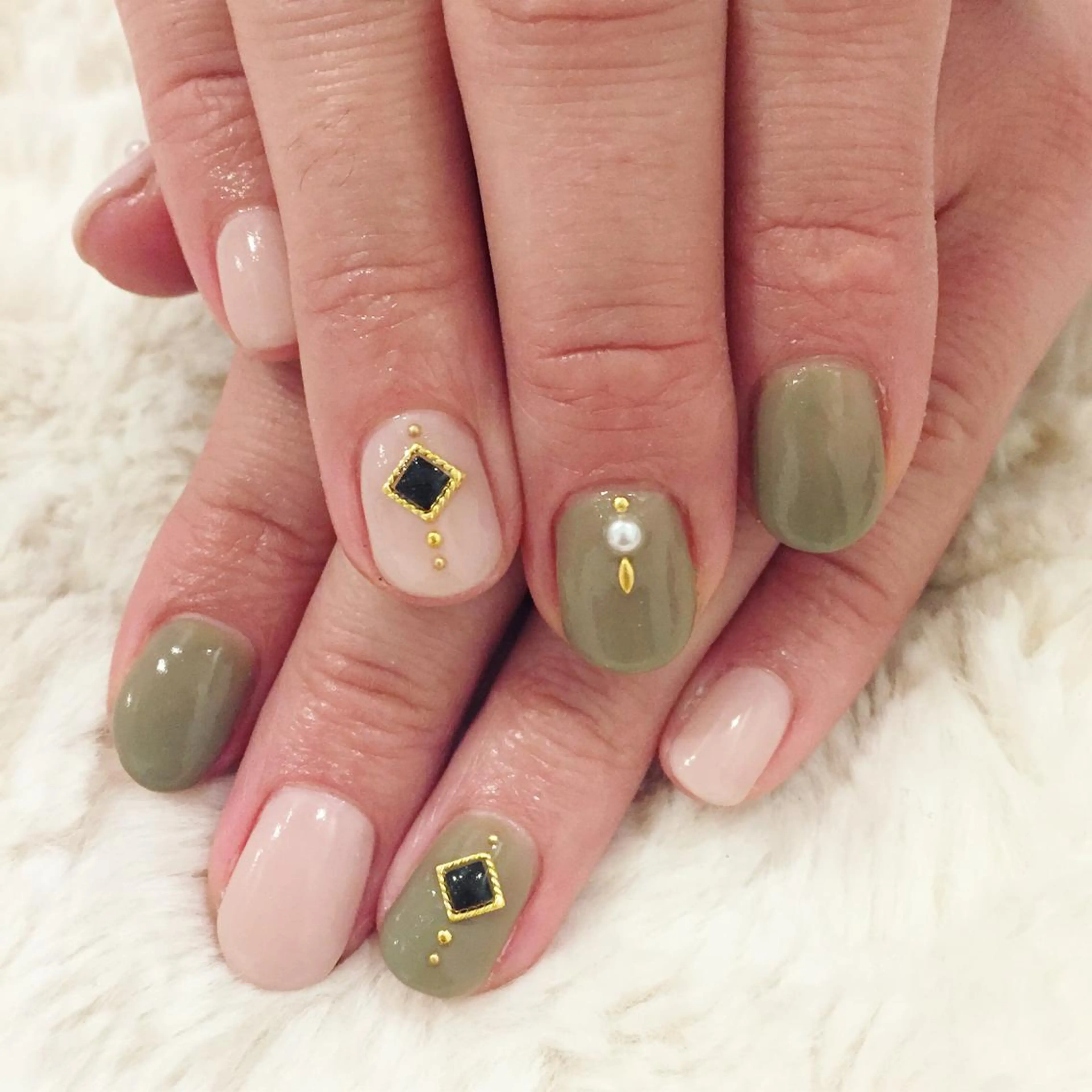 ネイル ジェルネイル シンプルネイル 東 千夏のネイルデザイン