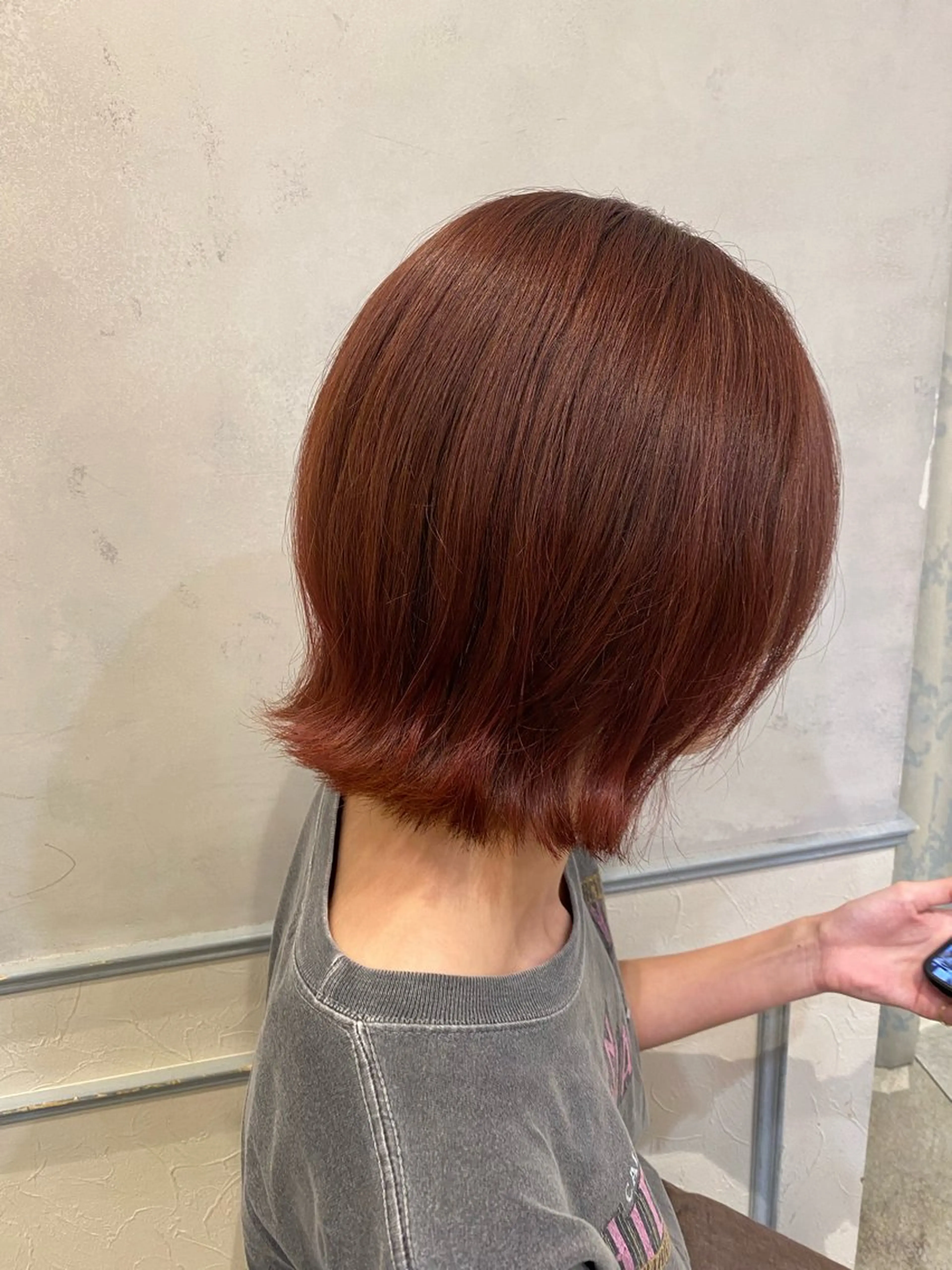 ミディアム カラー レッドカラー 池西 佳穂のヘアスタイル