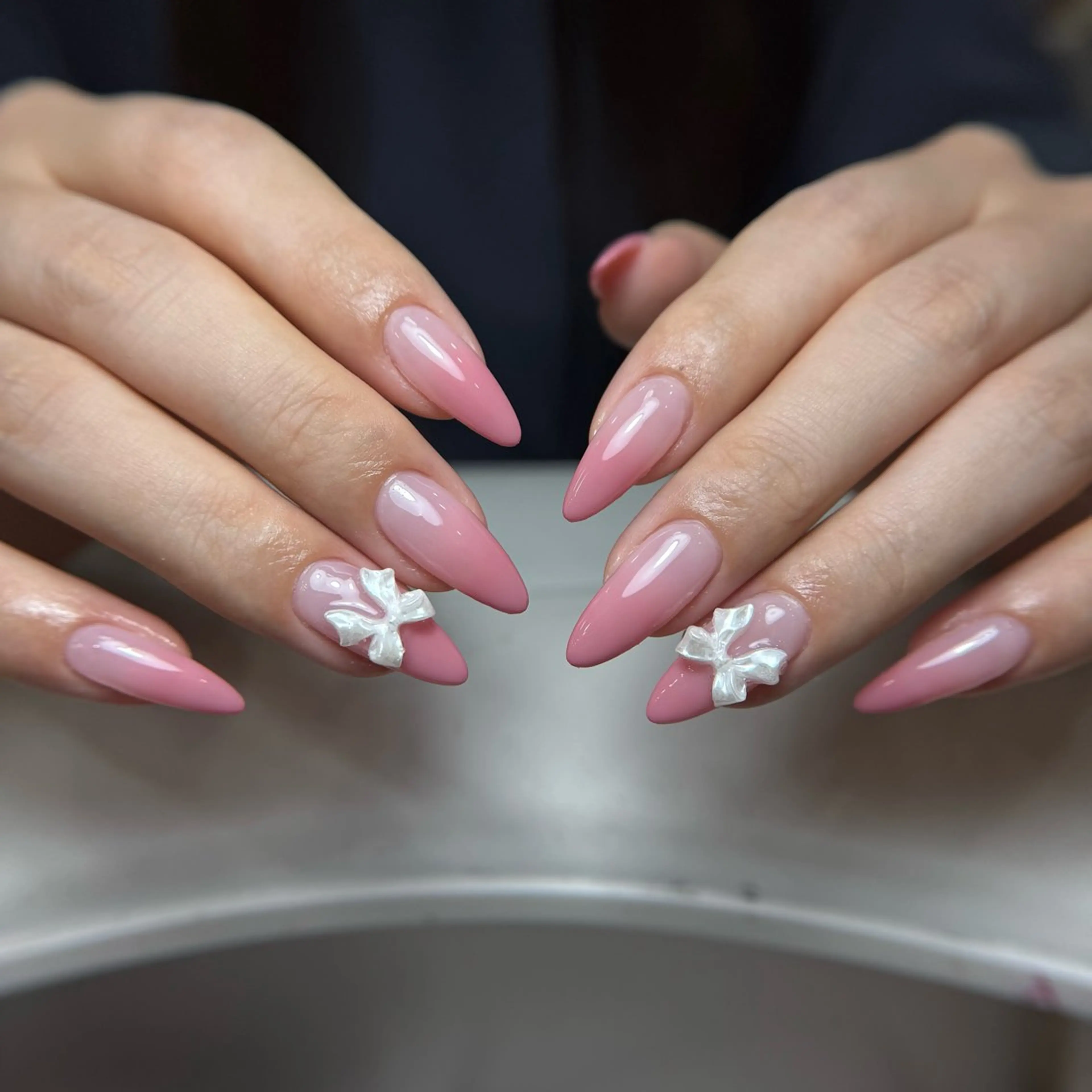 ネイル フレンチネイル グラデーション 韓国ネイル マグネットネイル シンプルネイル CoMo Nail Studio所属・CoMo Nailのネイルデザイン