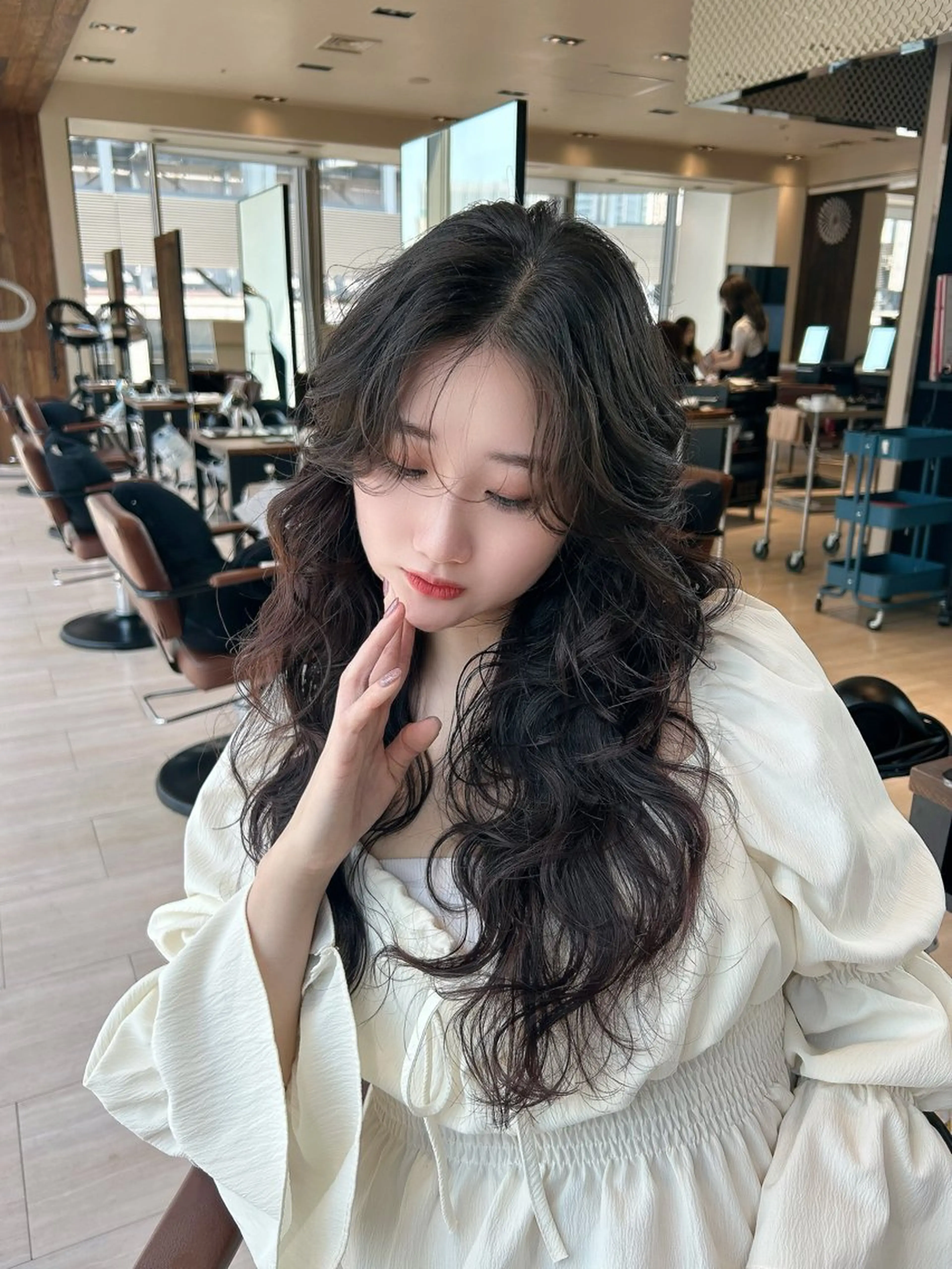 ロング カット ヘアカラー トリートメント 🎀大竹美侑／顔まわ りカット／レイヤーのヘアスタイル