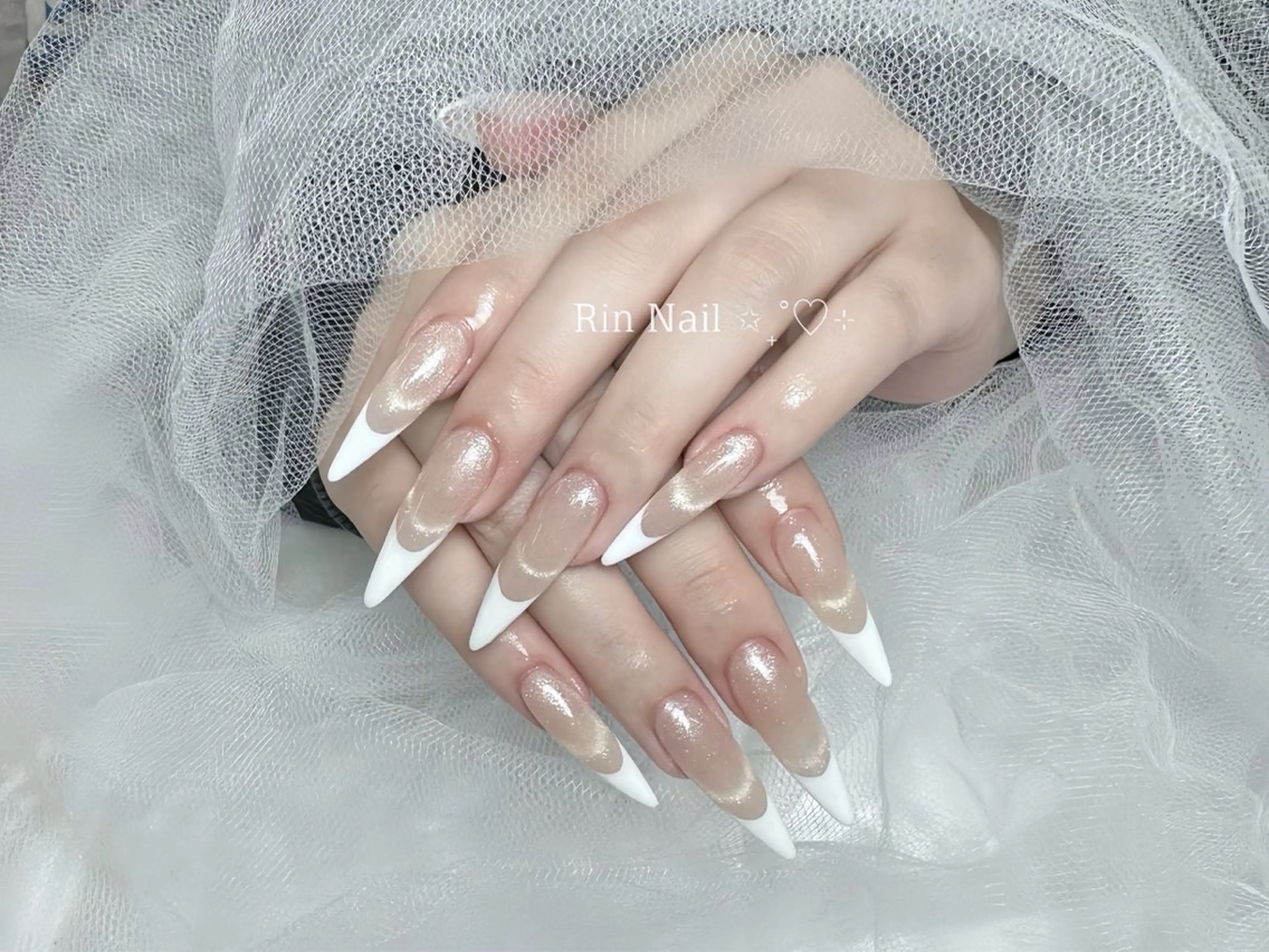 ネイル ボルドー フレンチネイル グラデーション キラキラネイル 韓国ネイル ハンドネイル Rin Nail Shinokuboのネイルデザイン