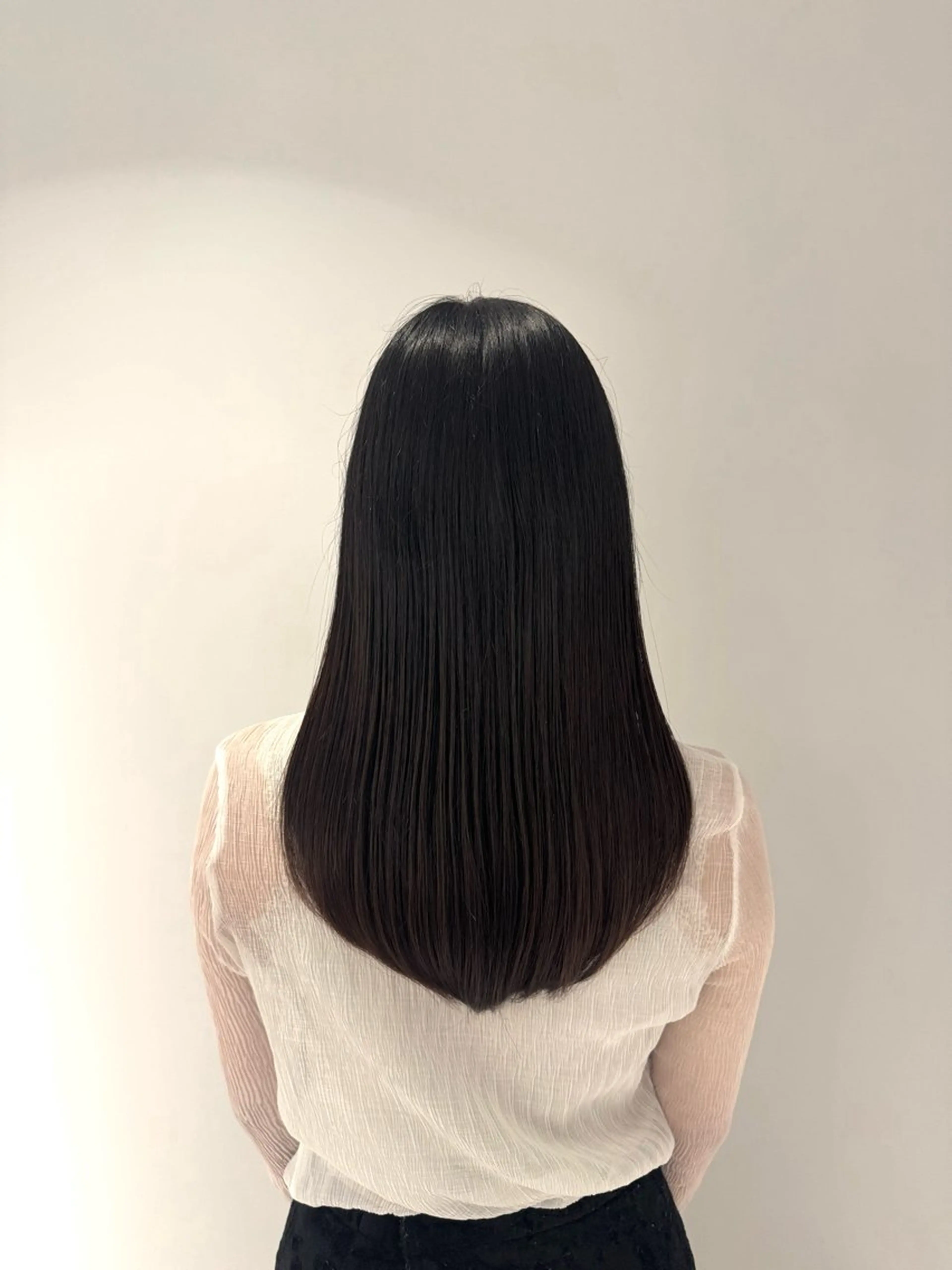 ロング 井上 育海のヘアスタイル