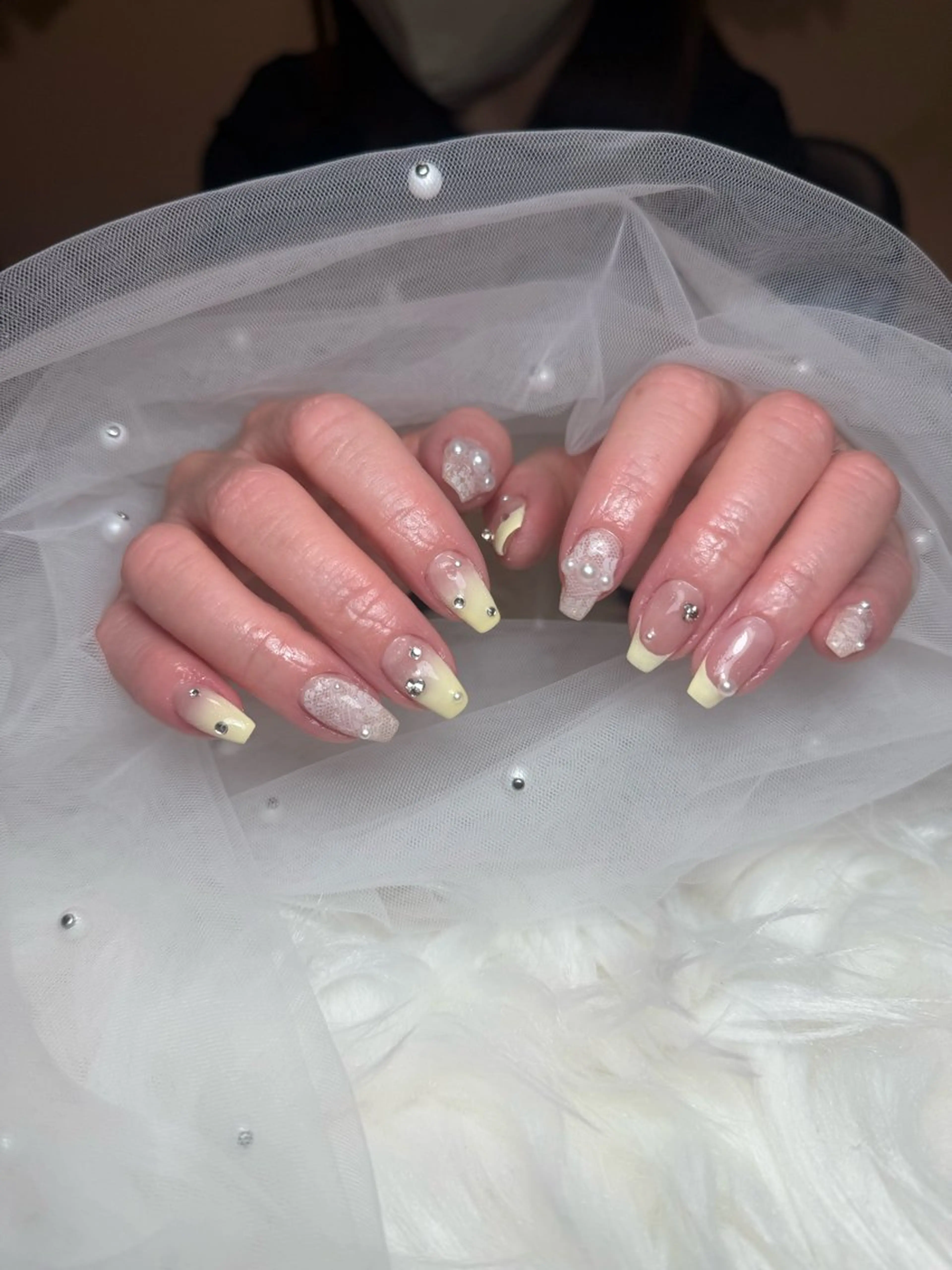 ネイル キラキラネイル 韓国ネイル 持ち込み ワンホンネイル ハンドネイル Queeens nailのネイルデザイン