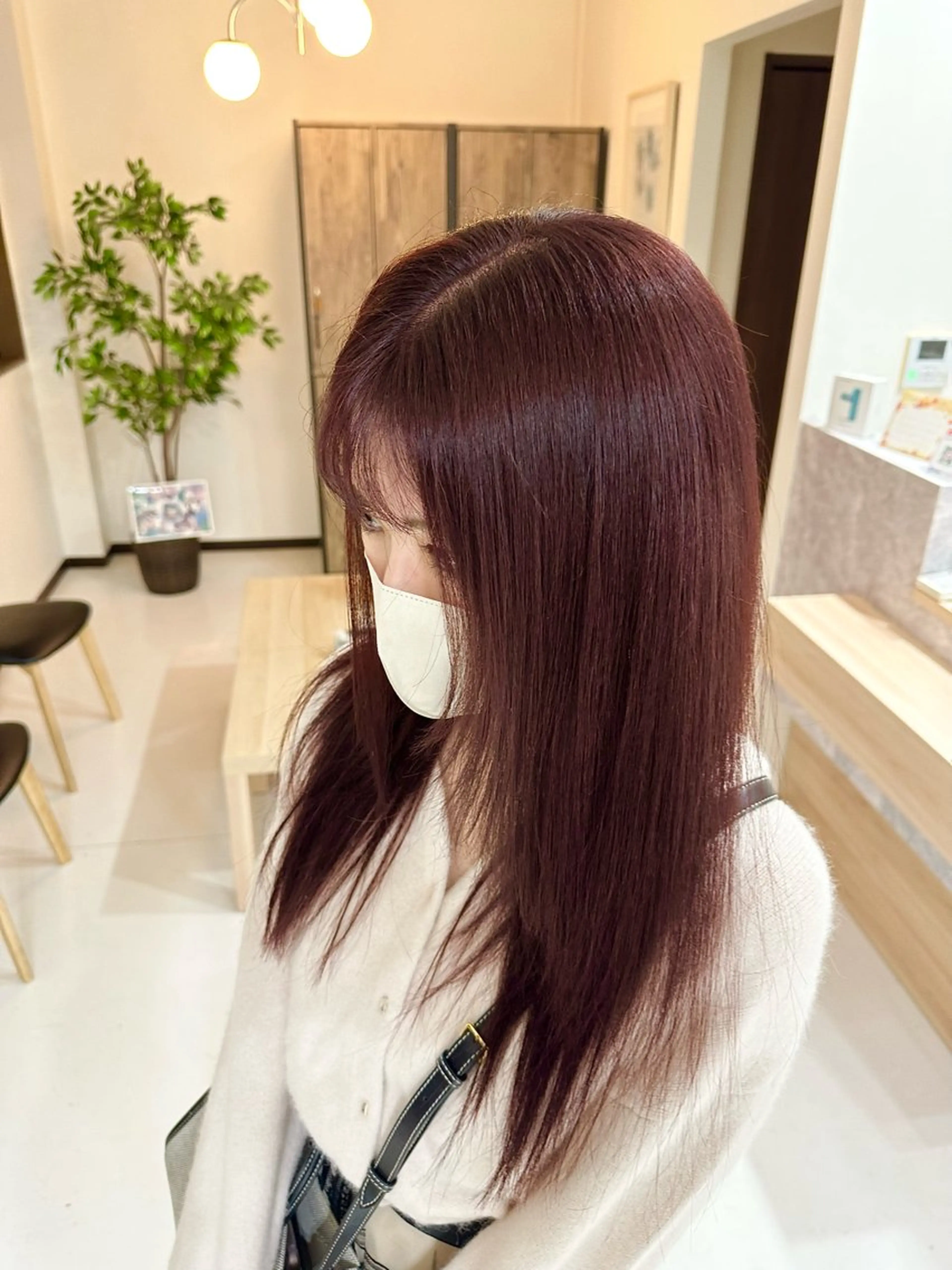 セミロング カラー ヘアアレンジ ブリーチ ボルドーカラー レッドカラー 小山/透明感カラー/ レイヤー/中茎涼太のヘアスタイル