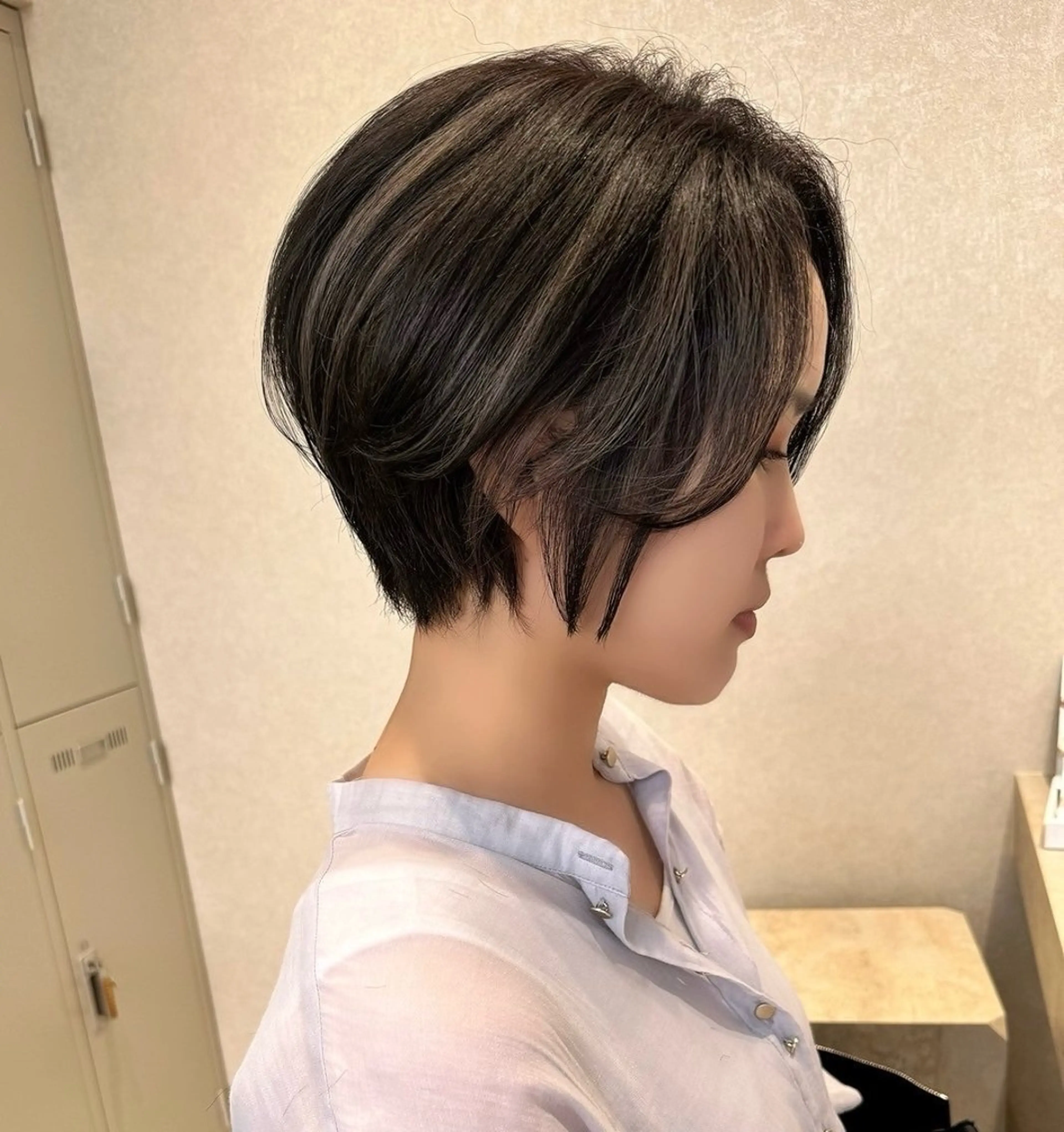 ショート 太田代 桃のヘアスタイル