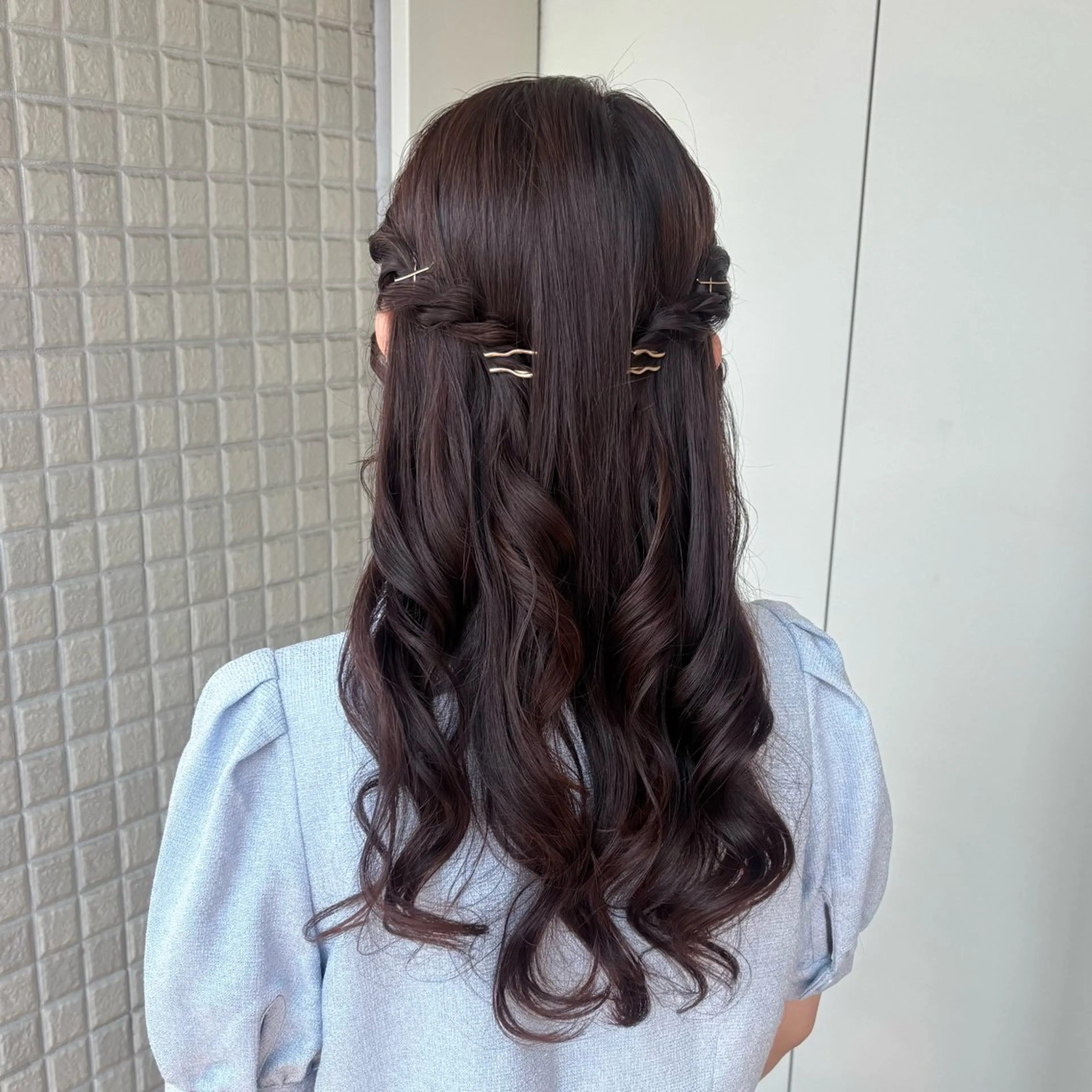 ヘアアレンジ ヘアセット 艶感カラー/オリーブ アレンジ：♡のヘアスタイル