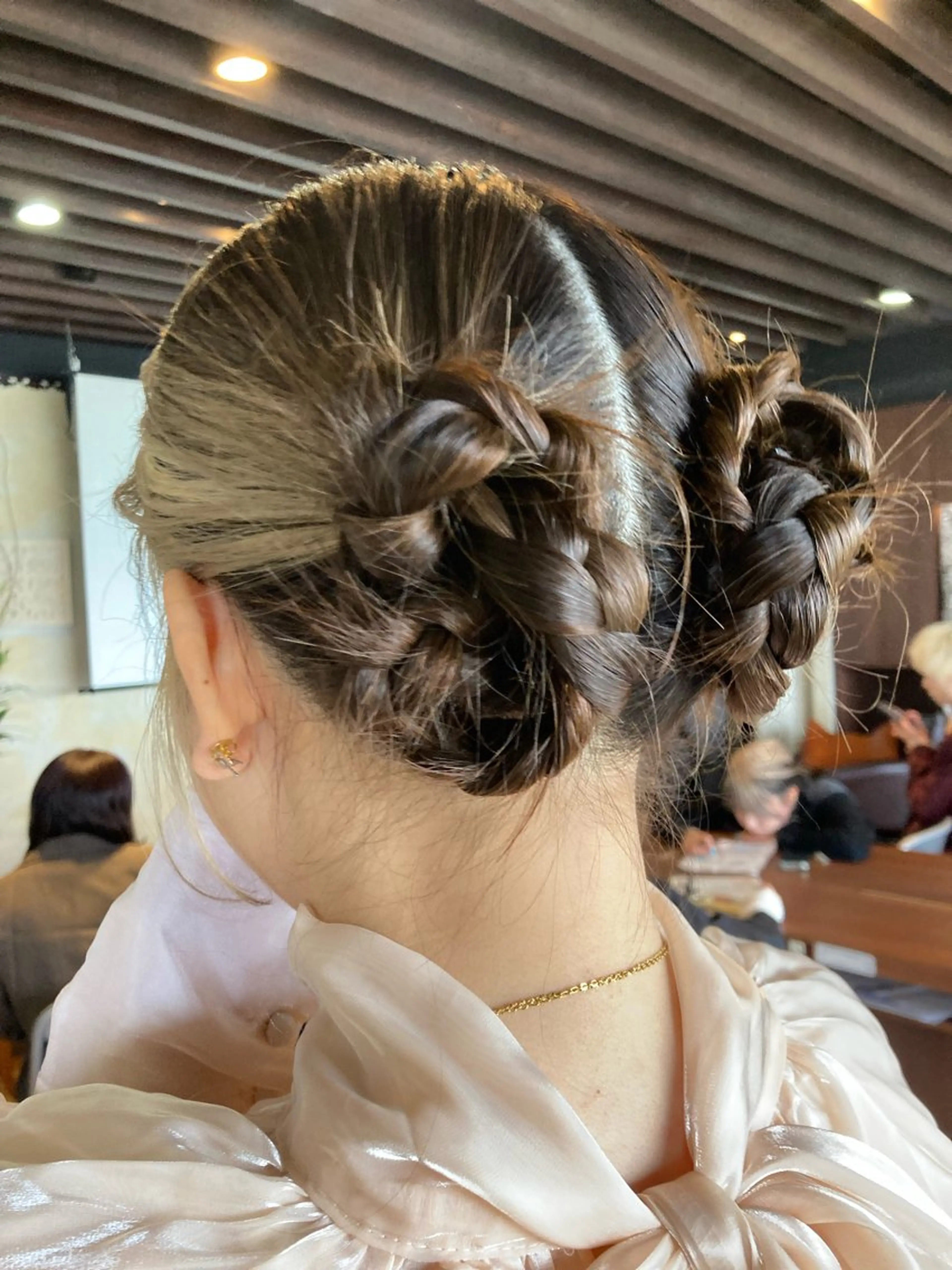 セミロング ヘアアレンジ 🌙似合わせ専門 照井🌙のヘアスタイル