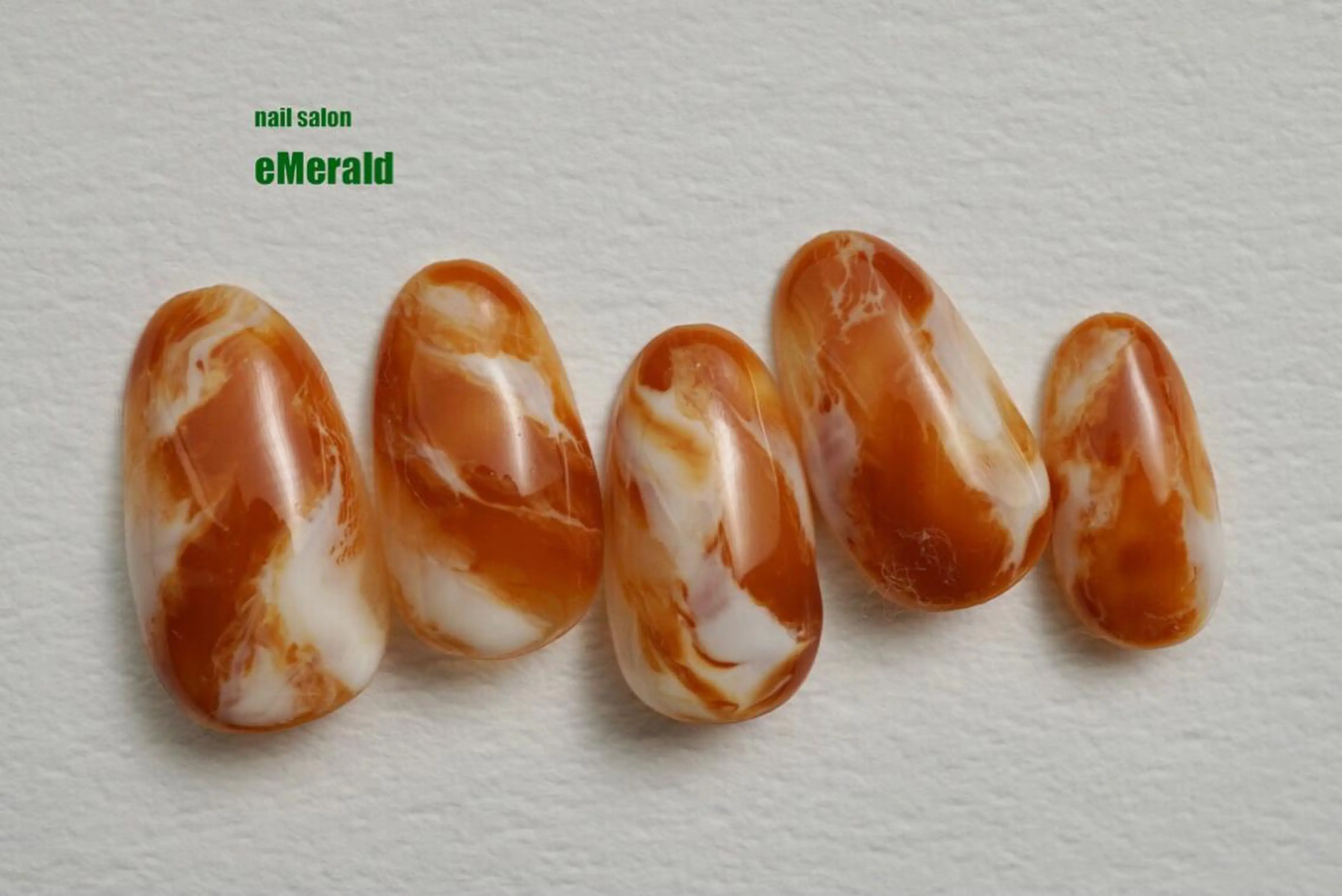 ネイル 大理石ネイル(マーブル) nailsalon eMeraldのネイルデザイン
