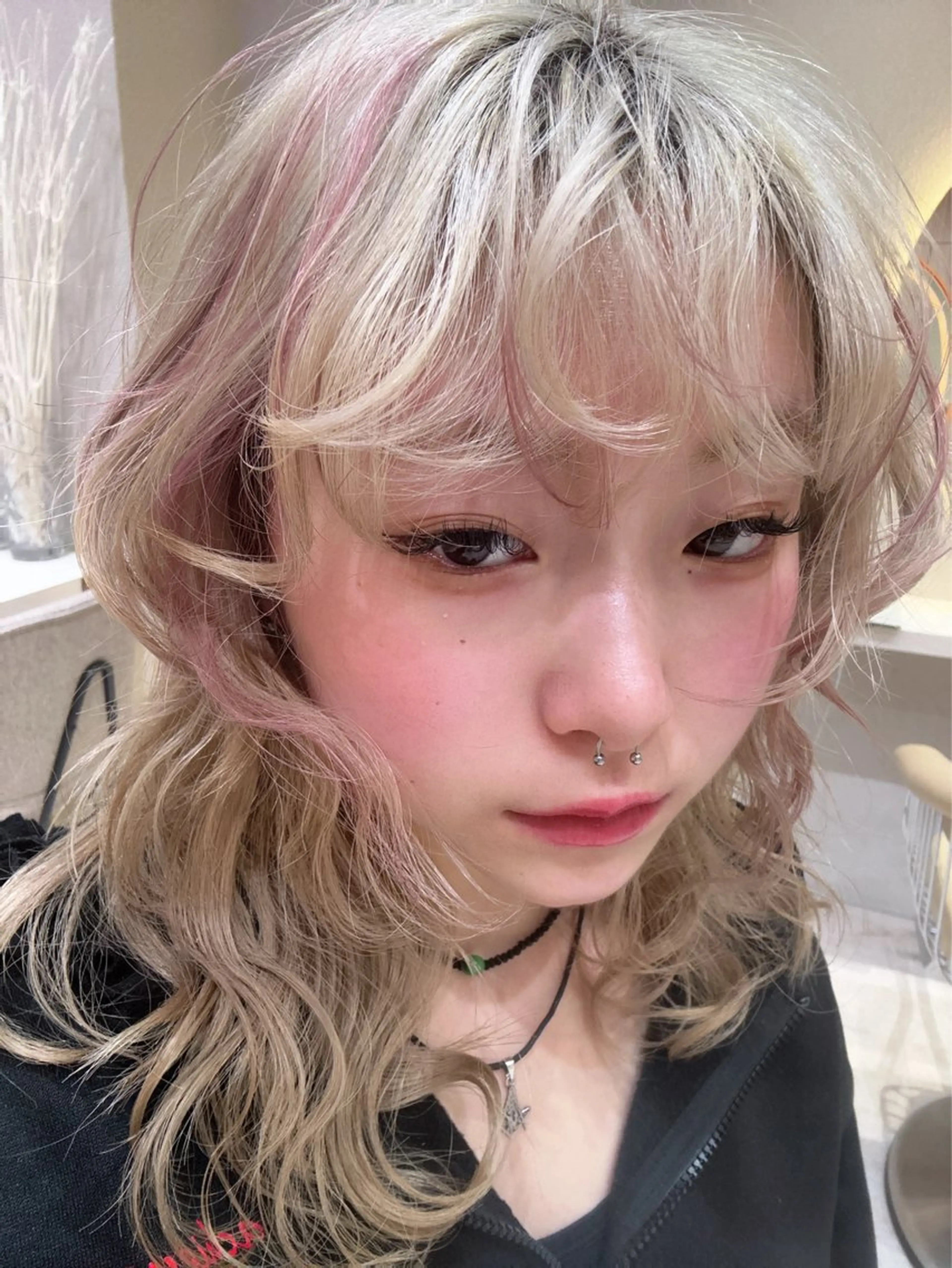 セミロング ヘアカラー ブリーチ🌟リタッチ 🎠KANON🎡のヘアスタイル