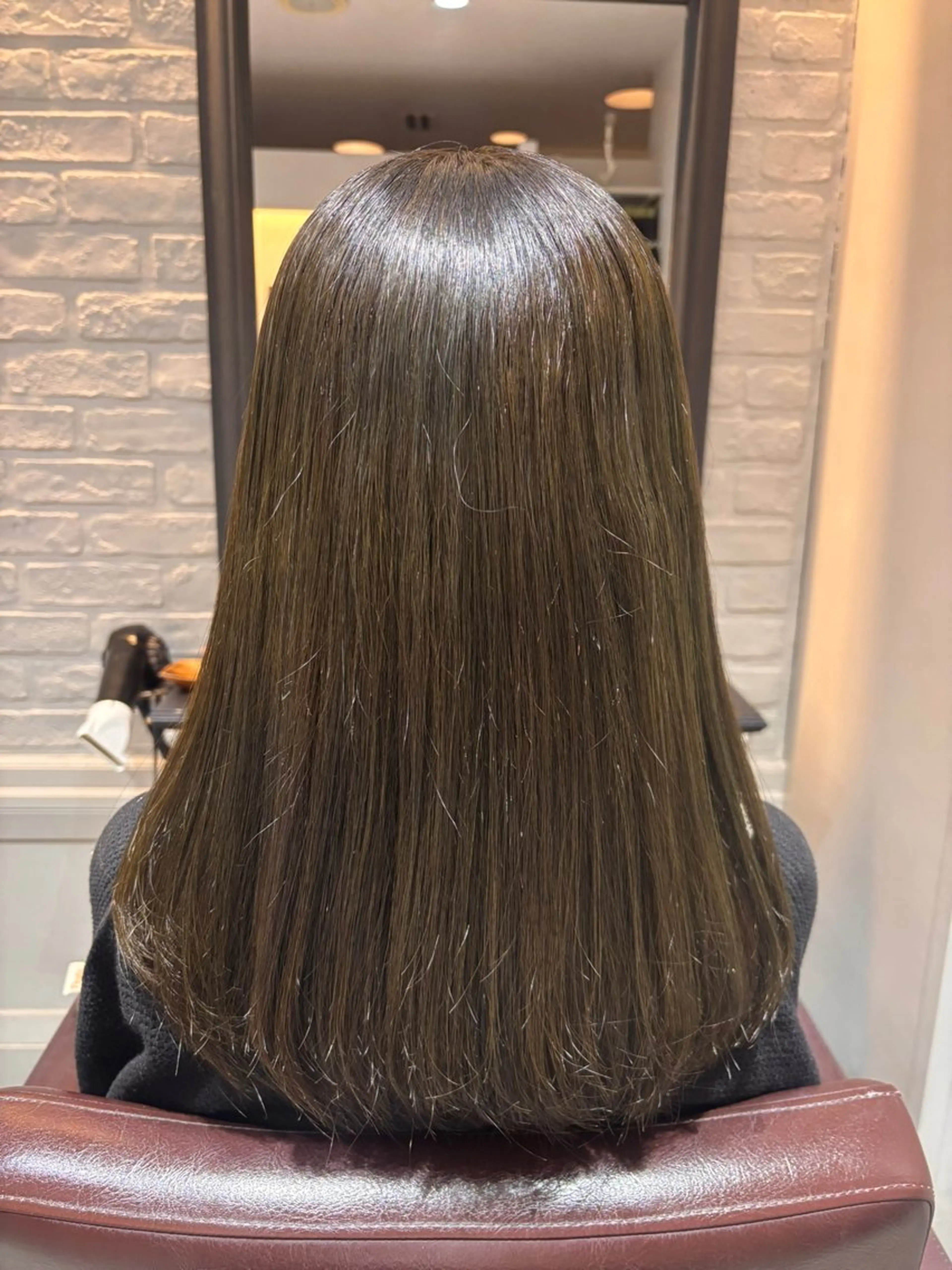 セミロング カット ヘアカラー トリートメント 艶カラー💎 / Ayakaのヘアスタイル