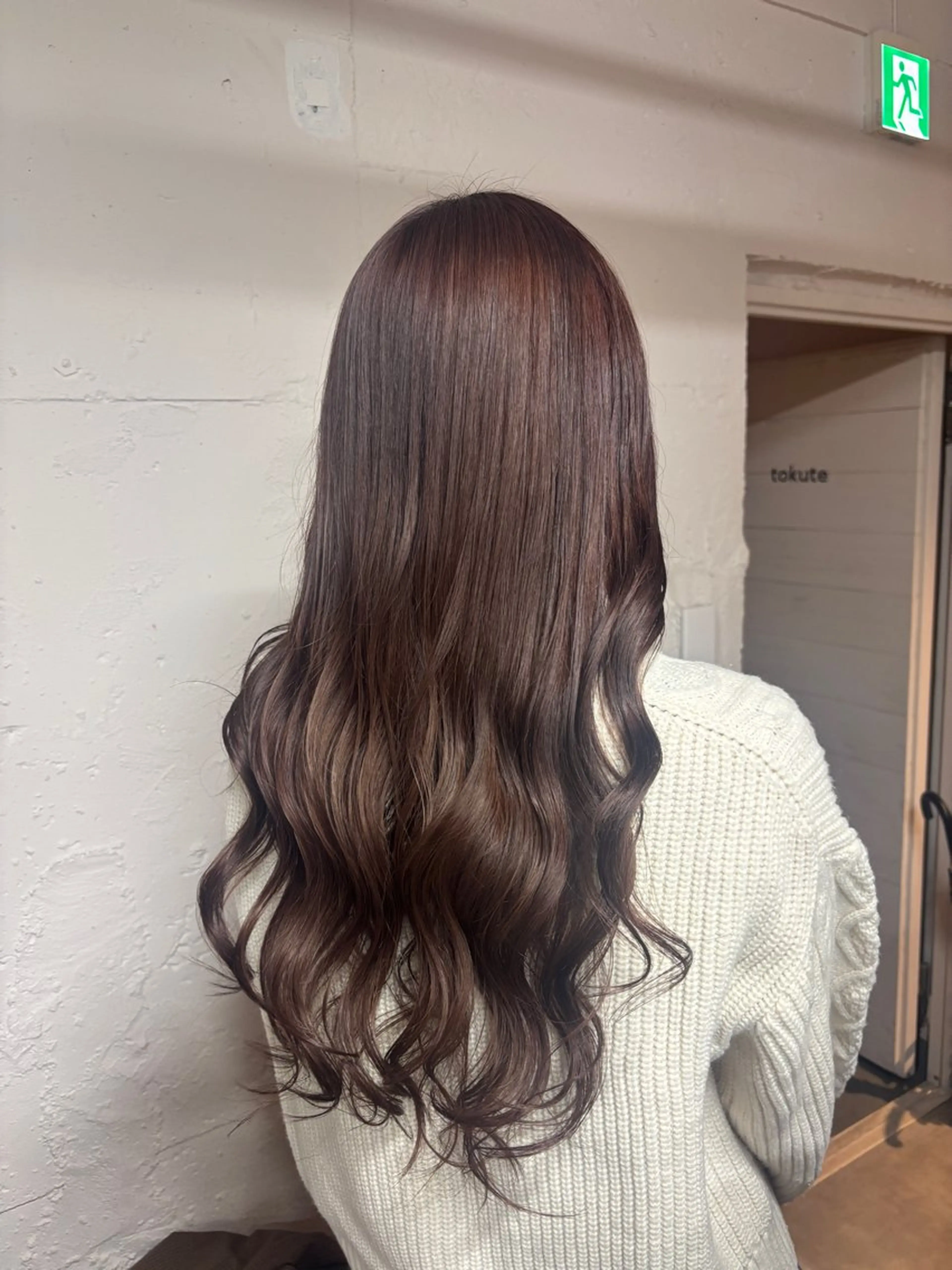 ロング カラー 🩵似合わせカット SEIRA🩵のヘアスタイル