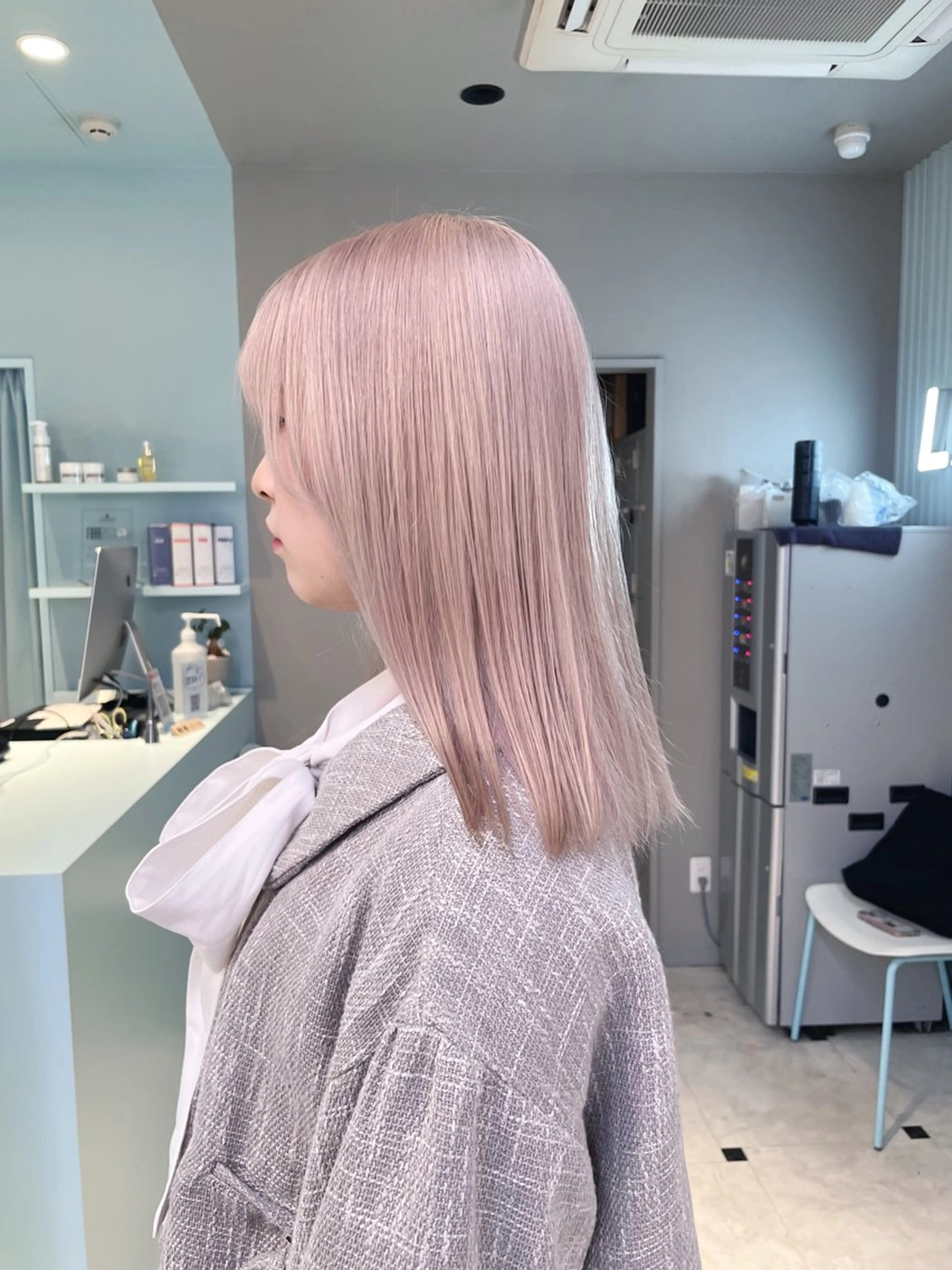 ミディアム ブリーチ✖️ 縮毛LANDのヘアスタイル