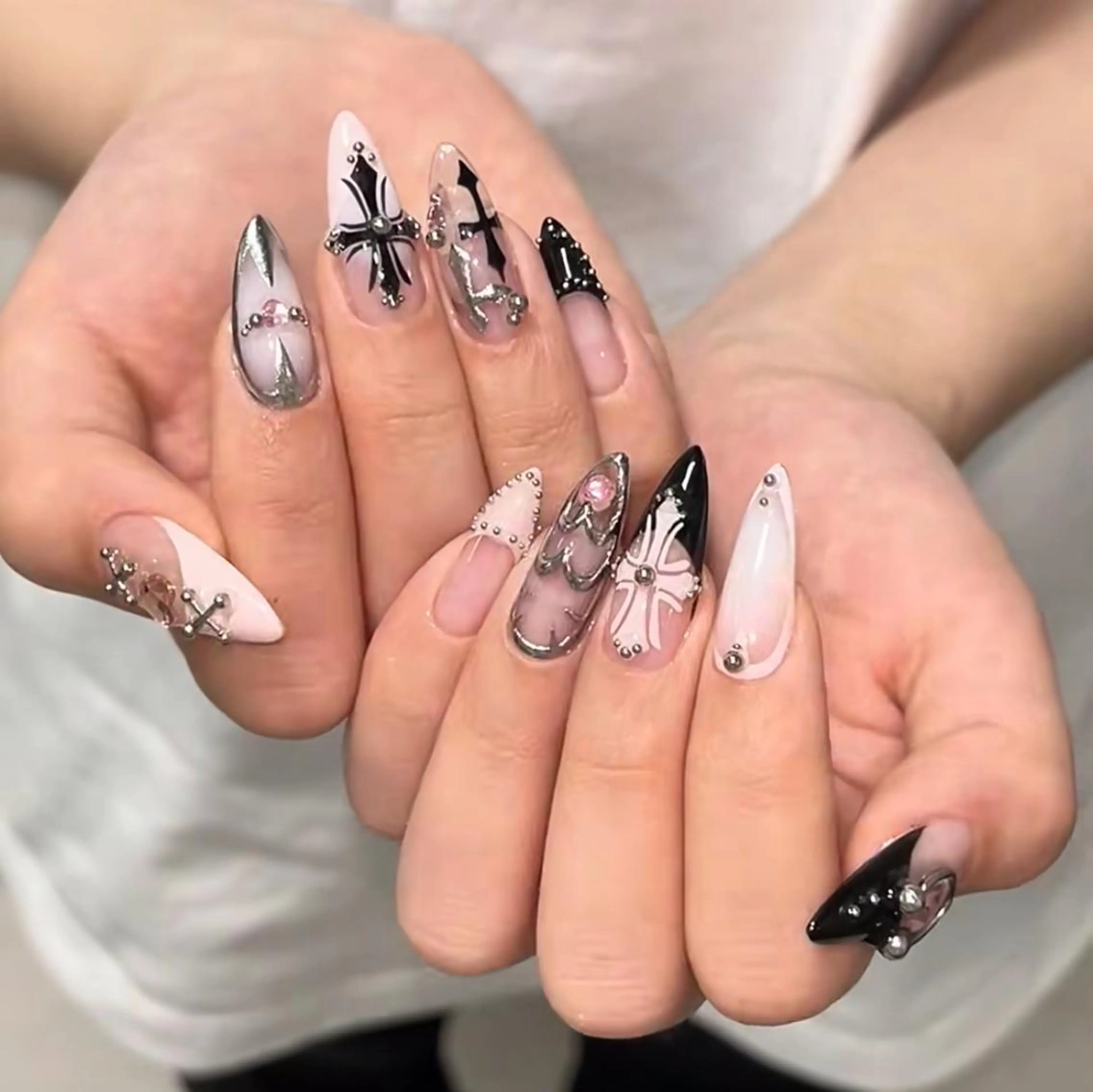 ネイル Miya🎀 nailのネイルデザイン