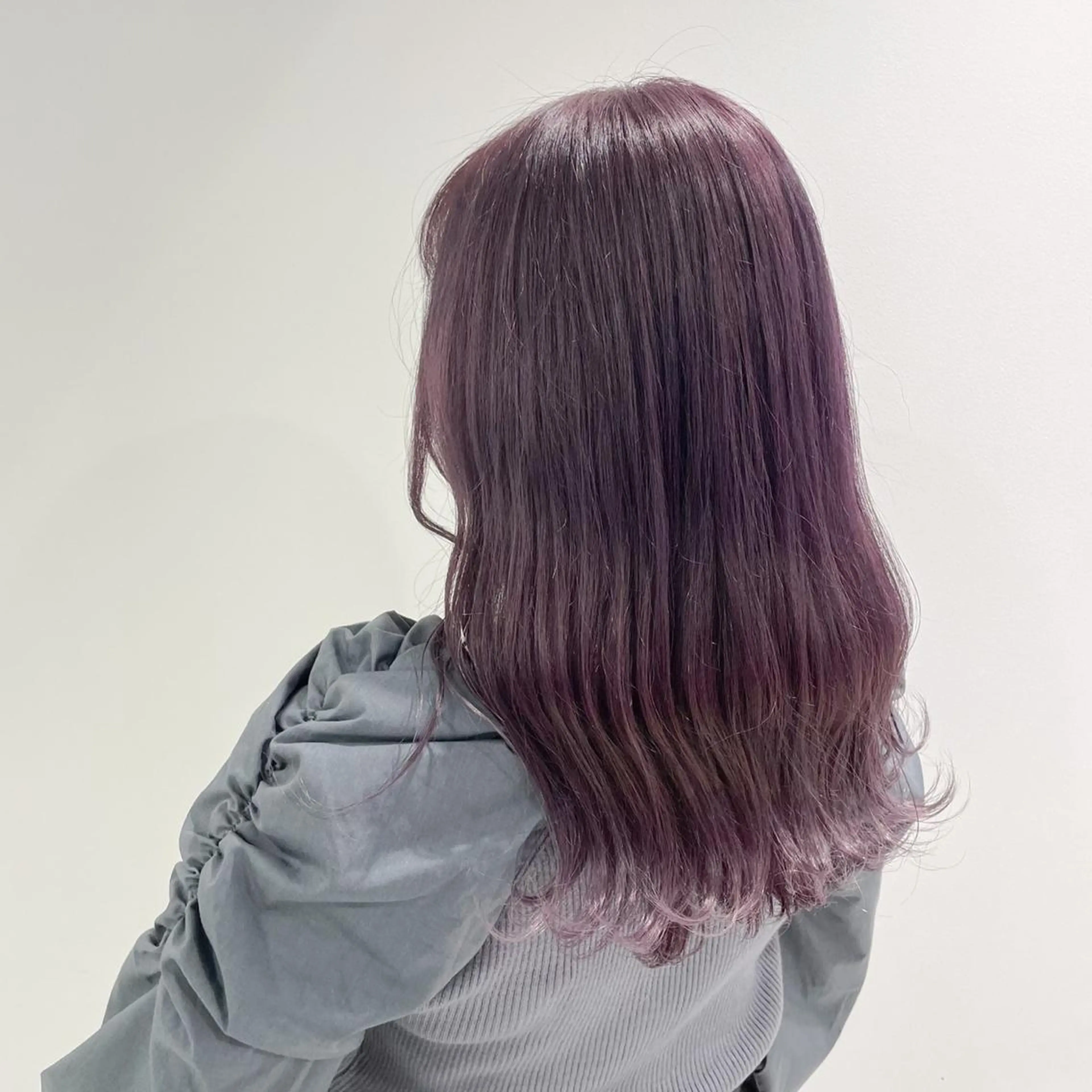 セミロング カラー エフェクトブリーチ 🌟前澤啓太朗のヘアスタイル