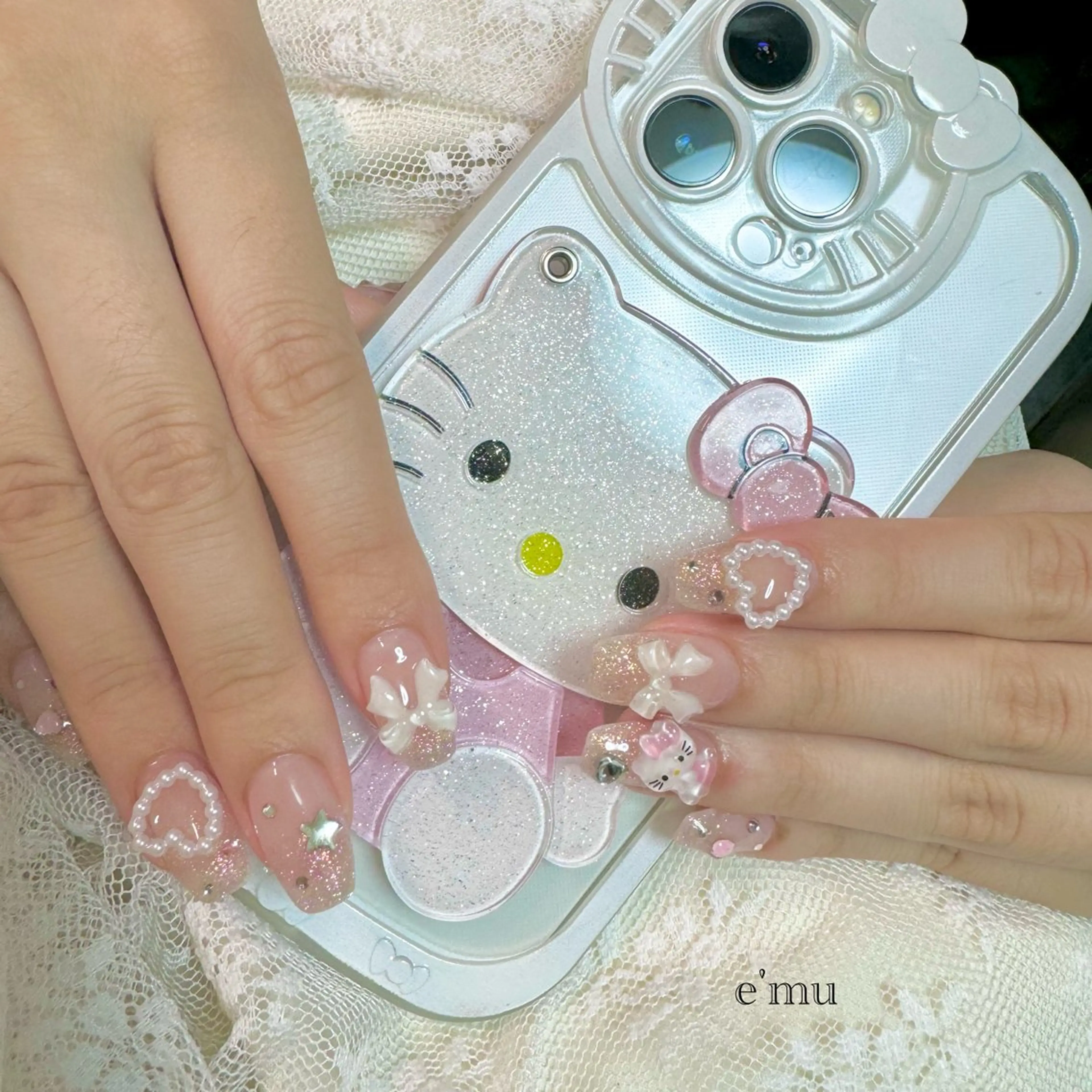 ネイル ガーリー ハンドネイル nail salon e'mu💐のネイルデザイン