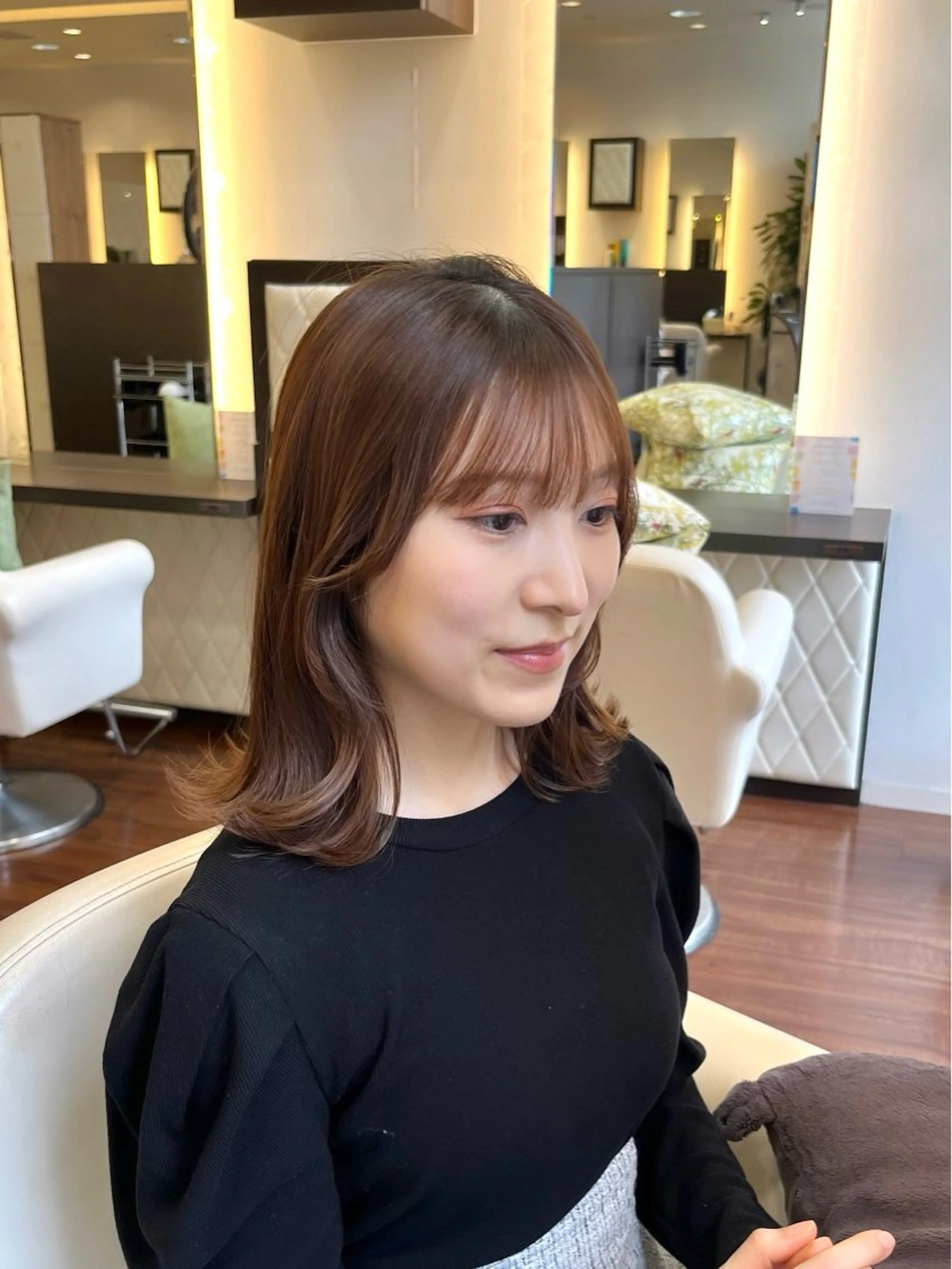 ミディアム 顔周りカット レイヤーカット ショートカット 🖤ikoiのヘアスタイル