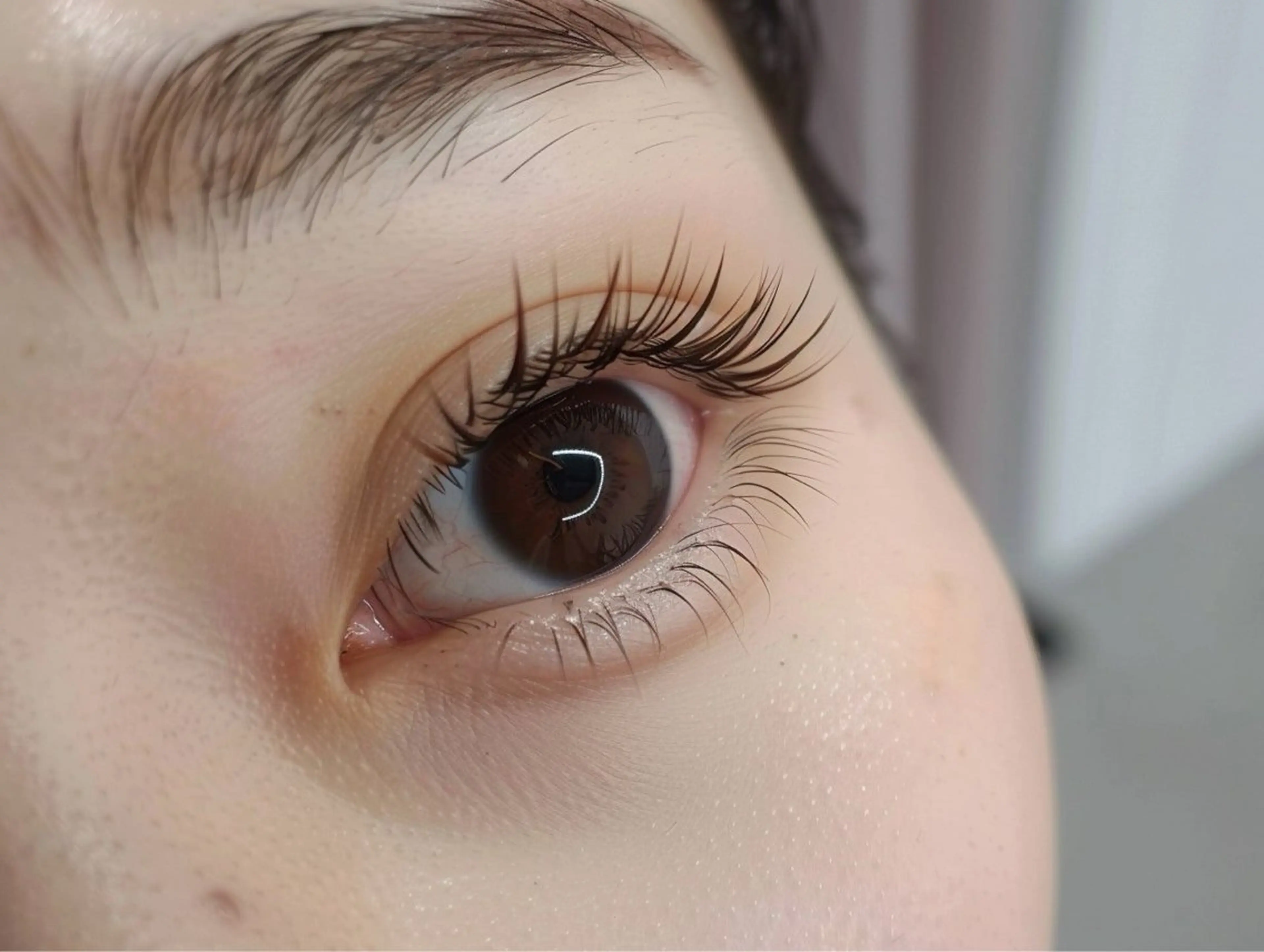 マツエク・マツパ Modek's 西宮 akariのヘアスタイル