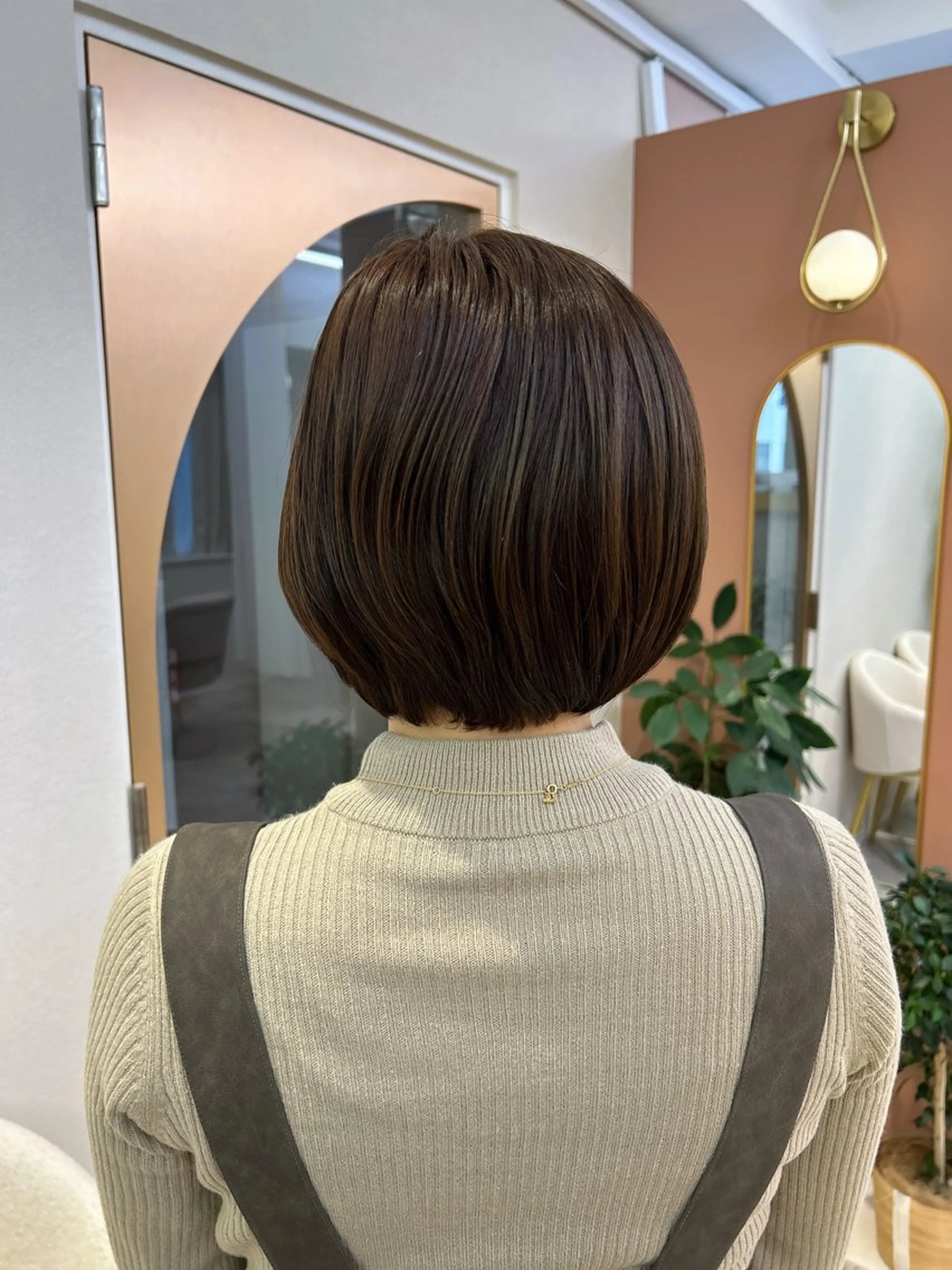 ミディアム カラー カット ヘアカラー トリートメント 佐合 梨花 / ｅａｕ〈オー〉のヘアスタイル