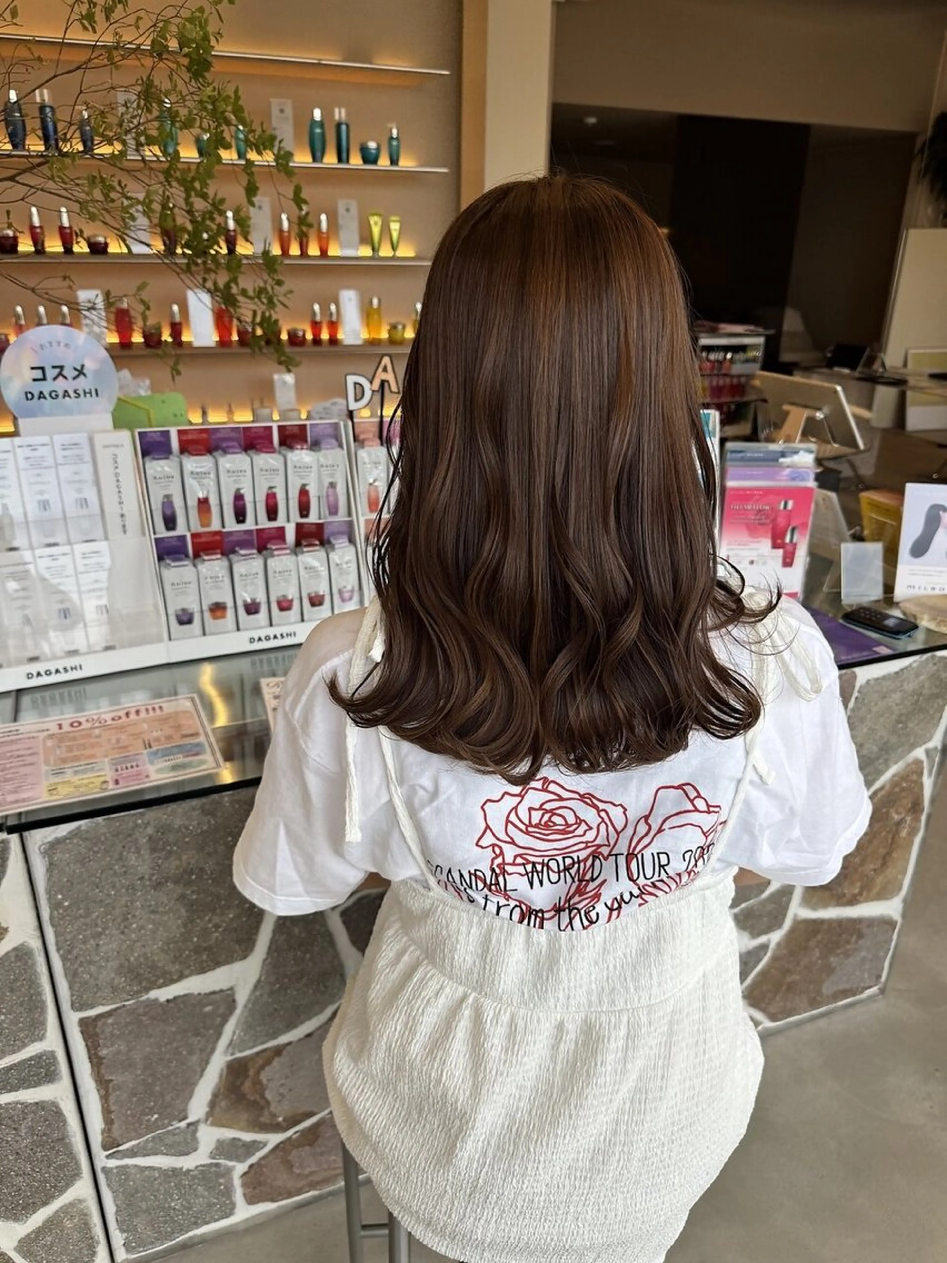 セミロング カラー ヘアカラー トリートメント 杉田 実来のヘアスタイル