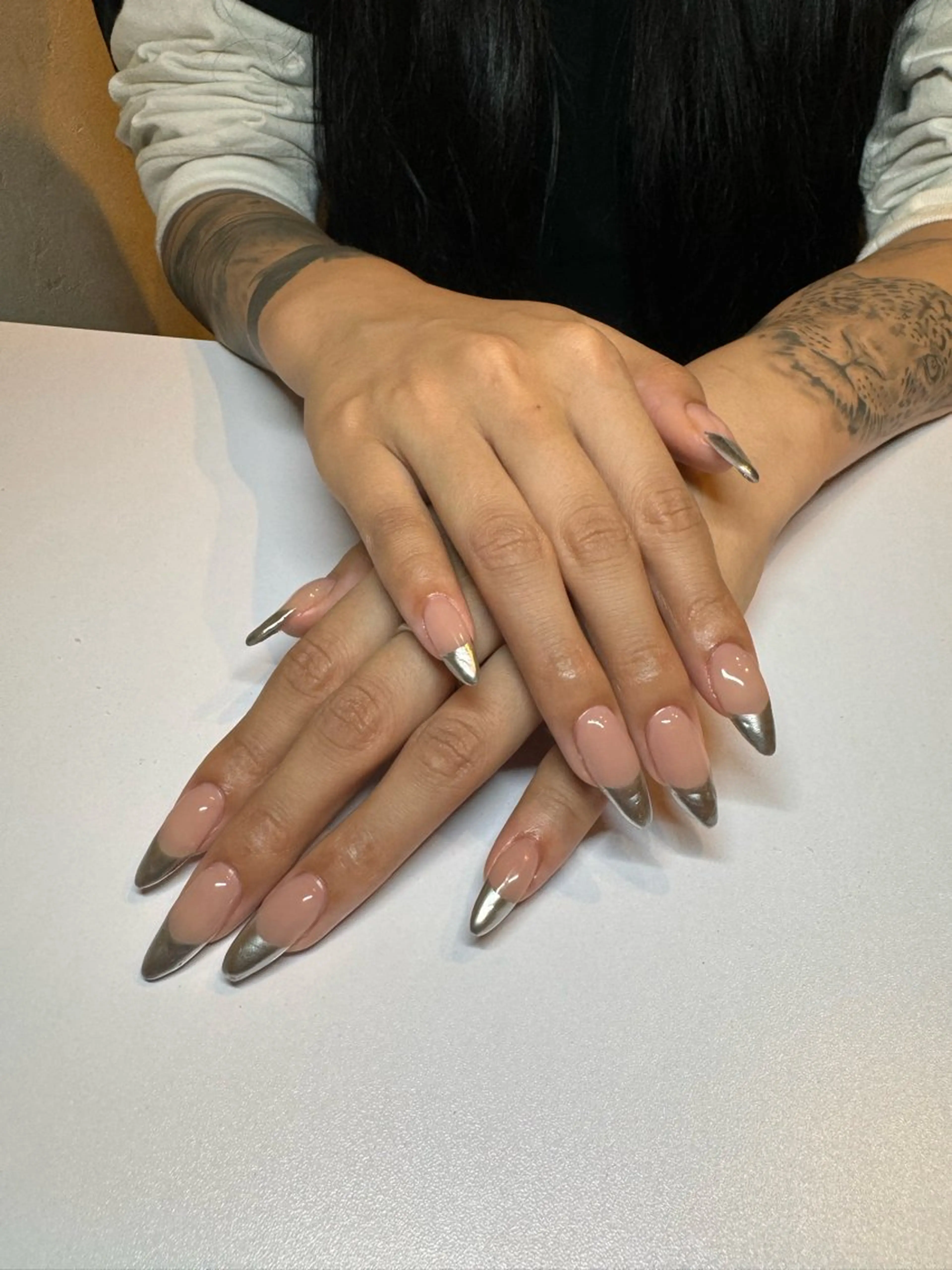 ネイル ハンドネイル 濱岡 咲のネイルデザイン