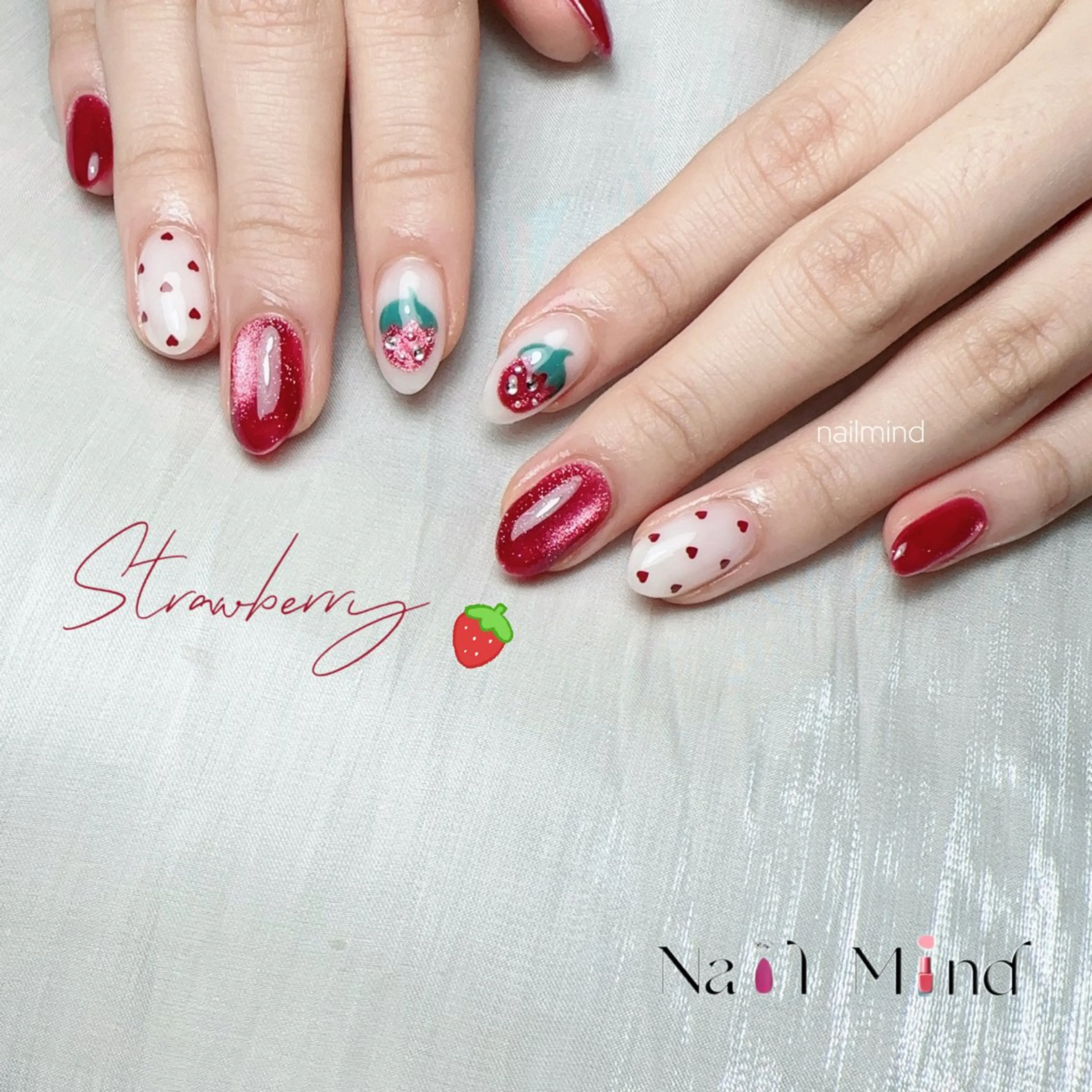 ネイル ジェルネイル ガーリー パラジェル ワンホンネイル 冬ネイル ハンドネイル Nail Mind (NaONail）のネイルデザイン