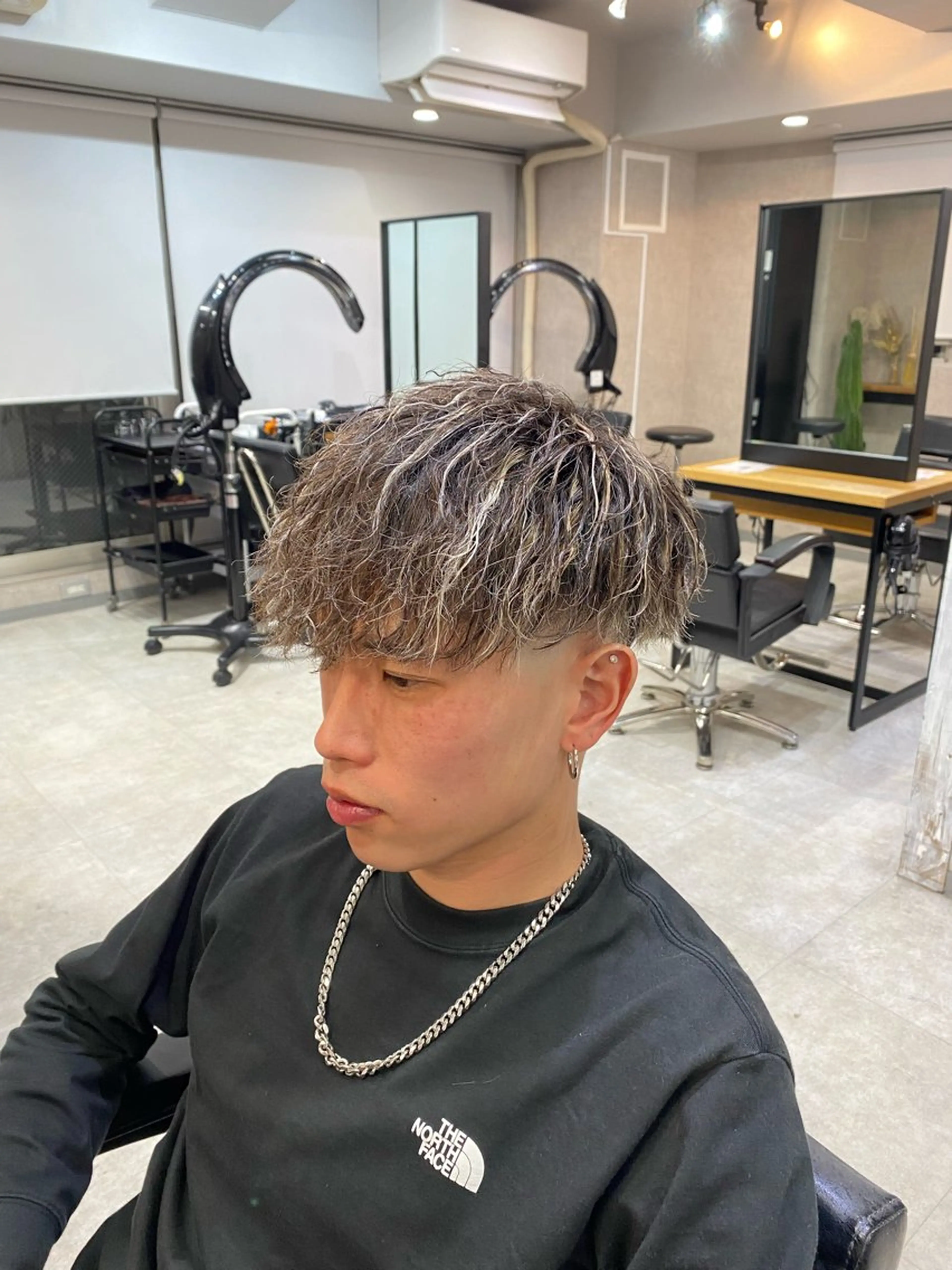 ショート カラー パーマ メンズ カット ヘアカラー パーマ 🐉『メンズ美容師』 吉田龍星🐉のヘアスタイル