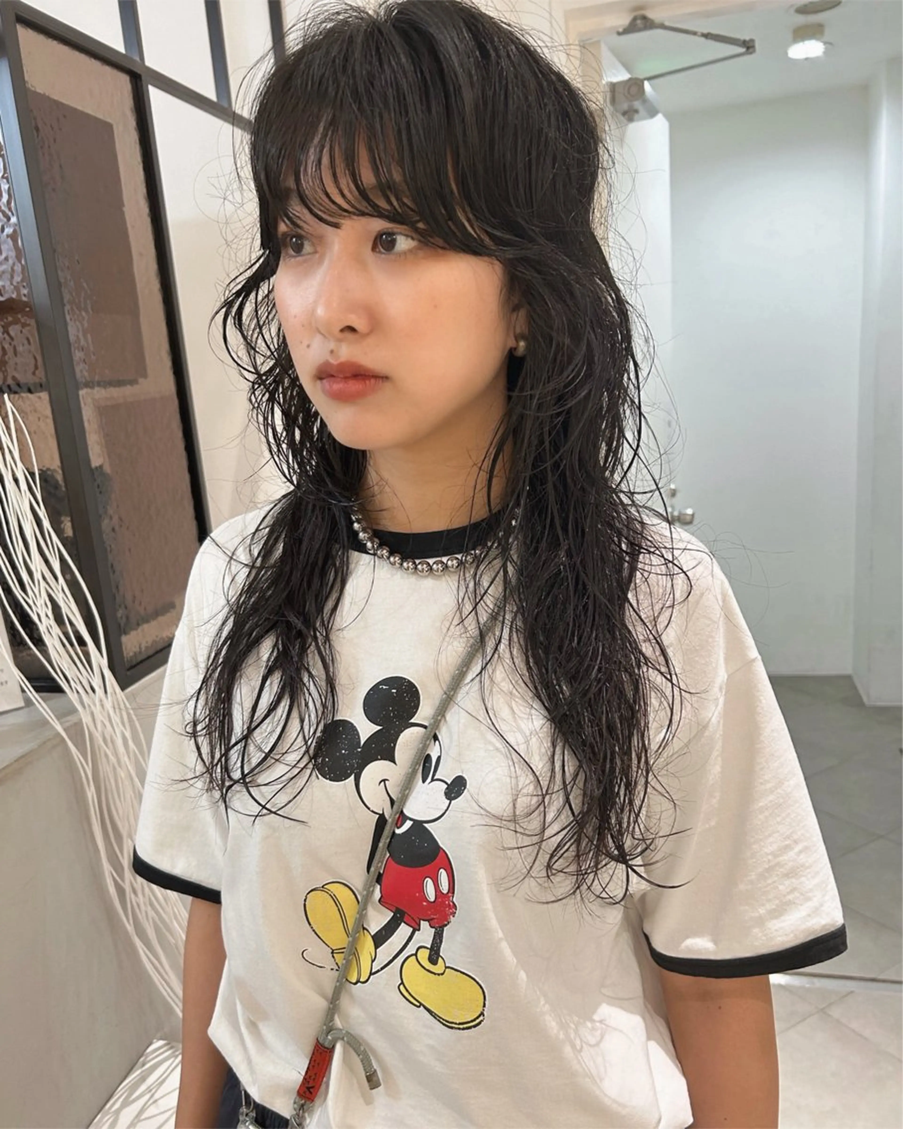 ロング パーマ レイヤーカット ウルフカット ウルフレイヤー ニュアンスパーマ カット パーマ トリートメント 村上雅人 ナチュラルモードのヘアスタイル