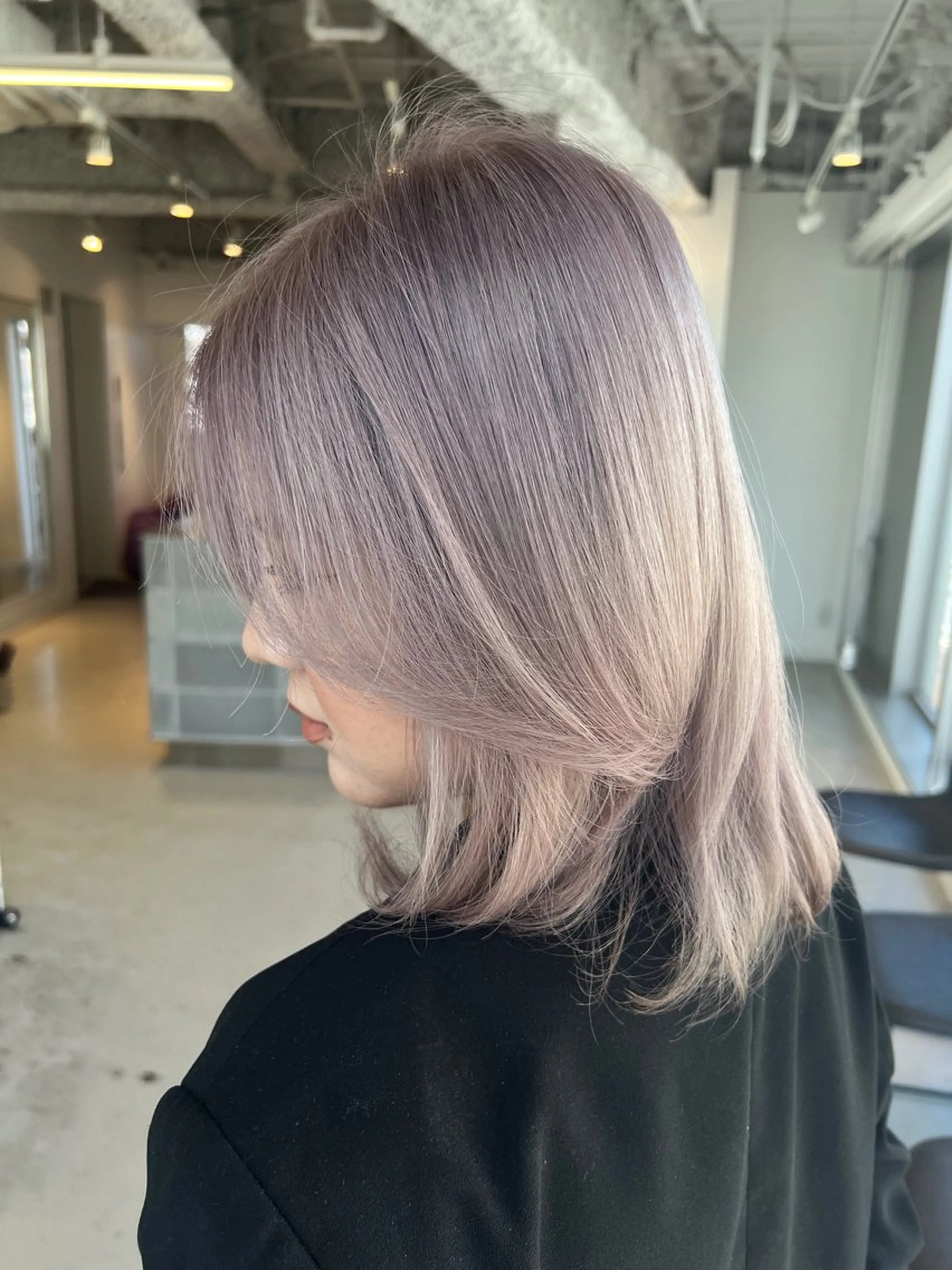 ミディアム カラー DAYS 2ndのヘアスタイル