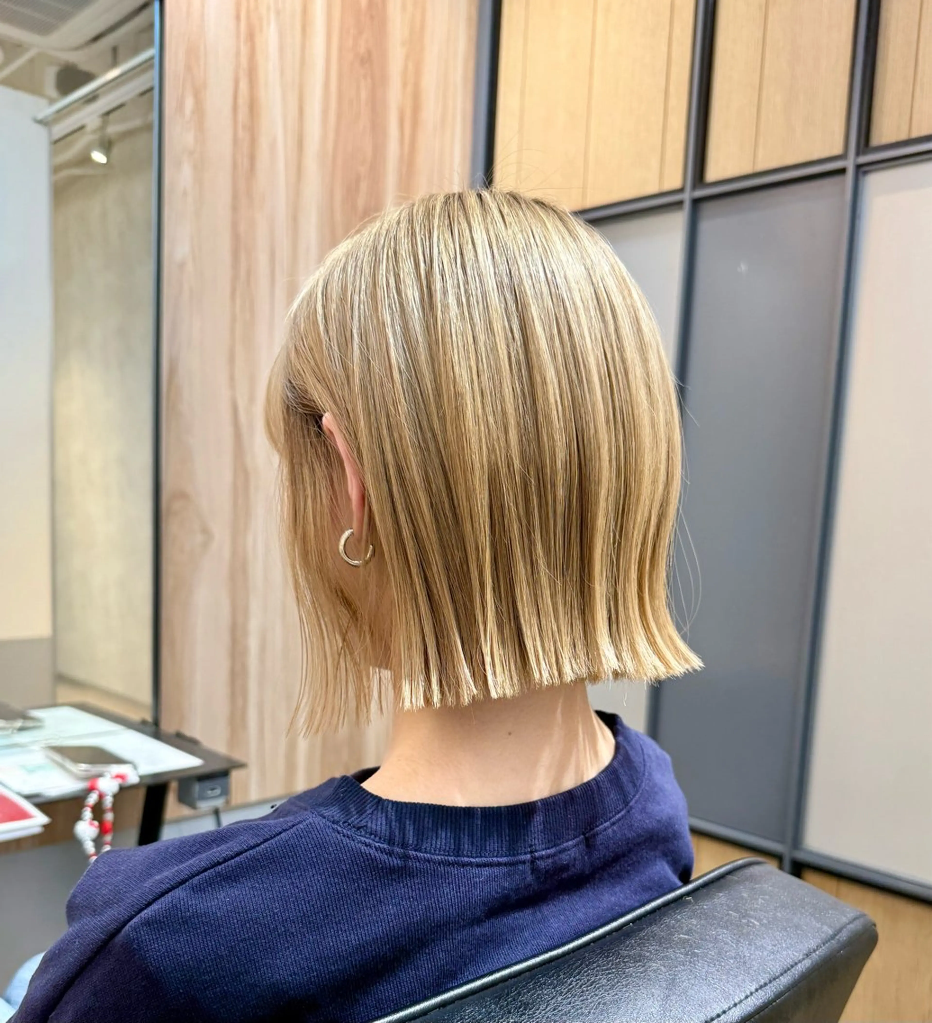 ショート カラー ブリーチ ハイトーンカラー ボブ カット ヘアカラー トリートメント 神戸ボブ✂️ ioe三宮/田 伸佳のヘアスタイル