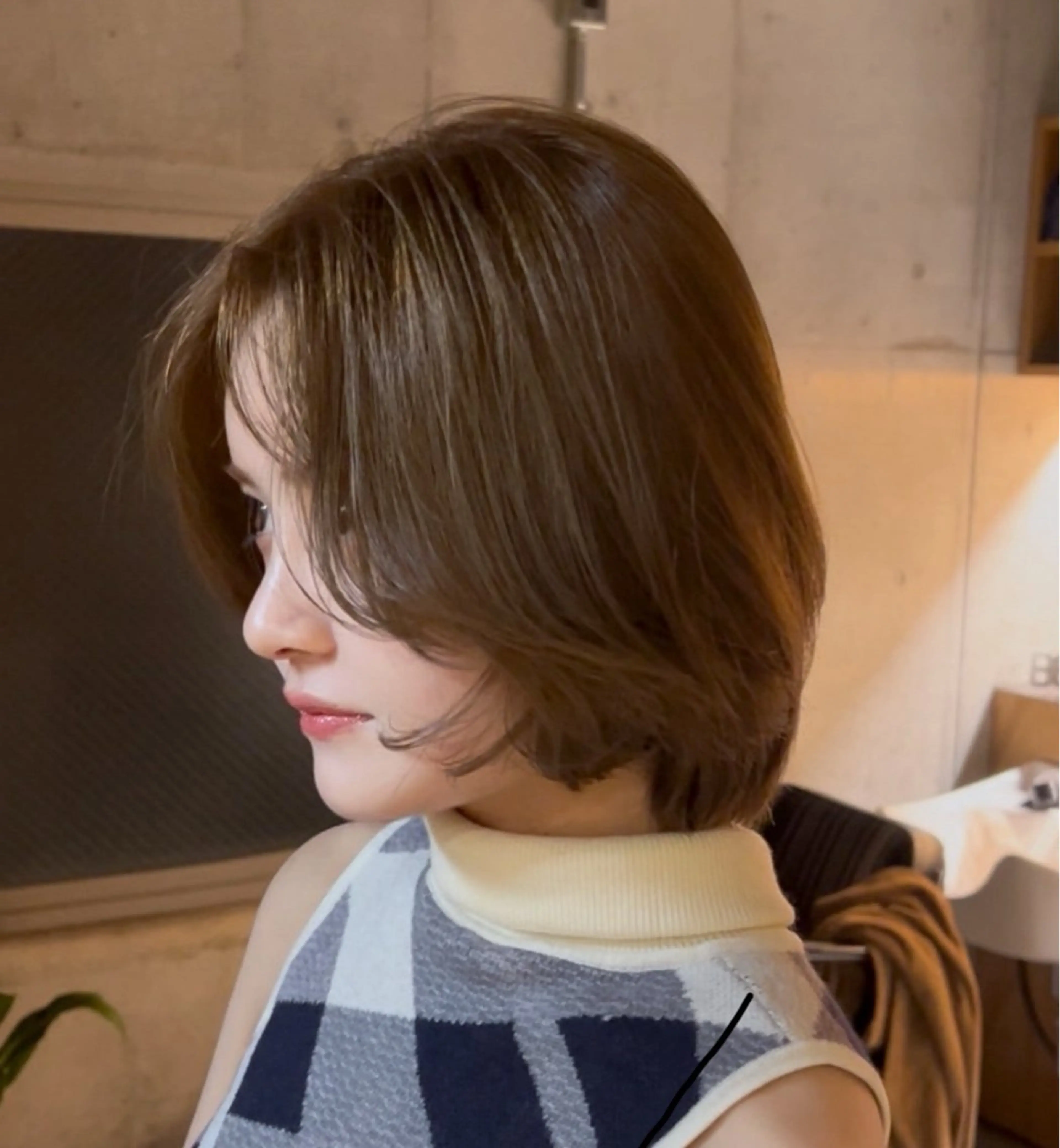 ミディアム ボブレイヤー ボブ レイヤーカット カット ohasi yunaのヘアスタイル