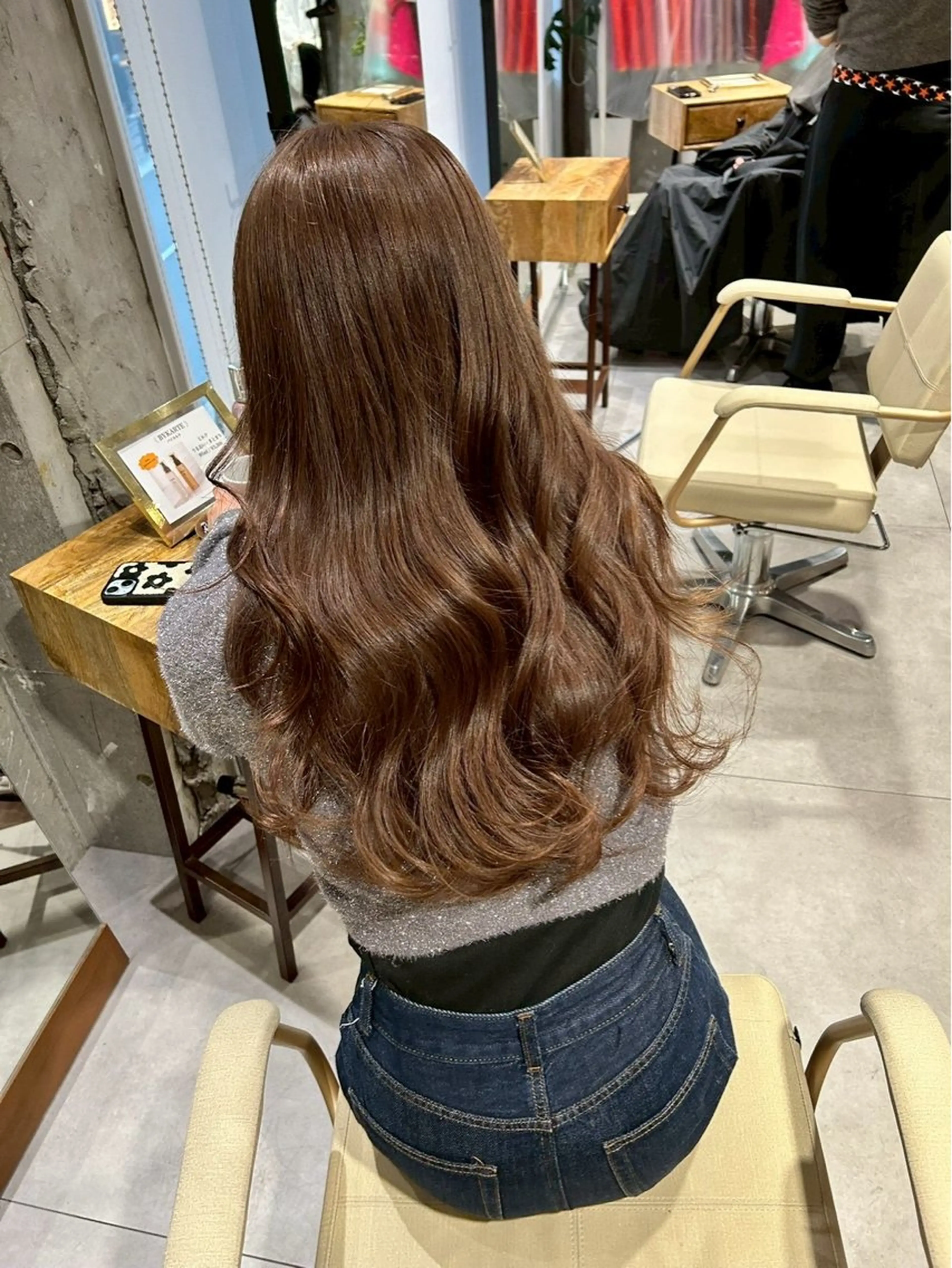 ロング 齋 花音のヘアスタイル