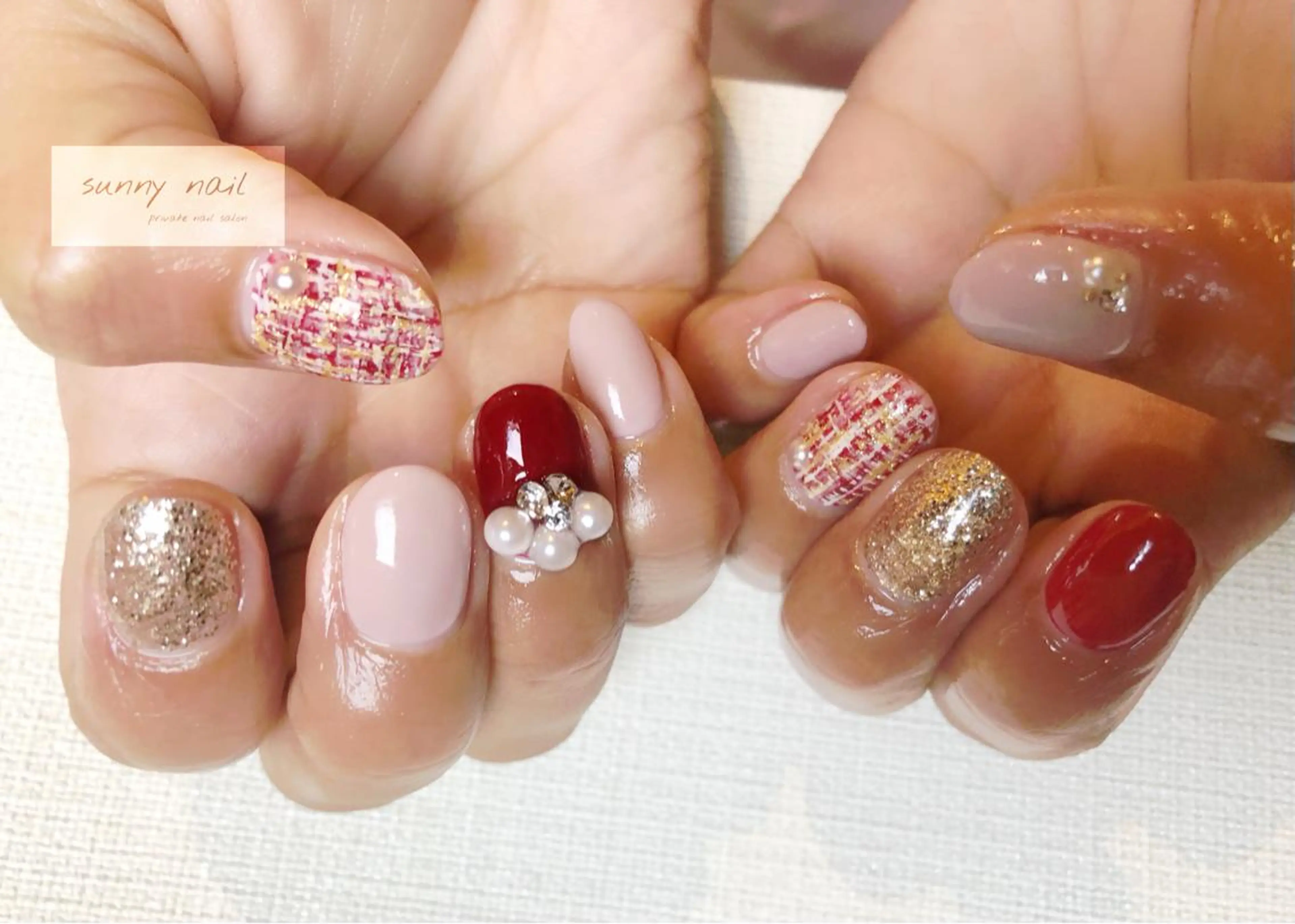 ネイル ジェルネイル おそろいネイル ニュアンスネイル パラジェル 赤色 sunny nailのネイルデザイン