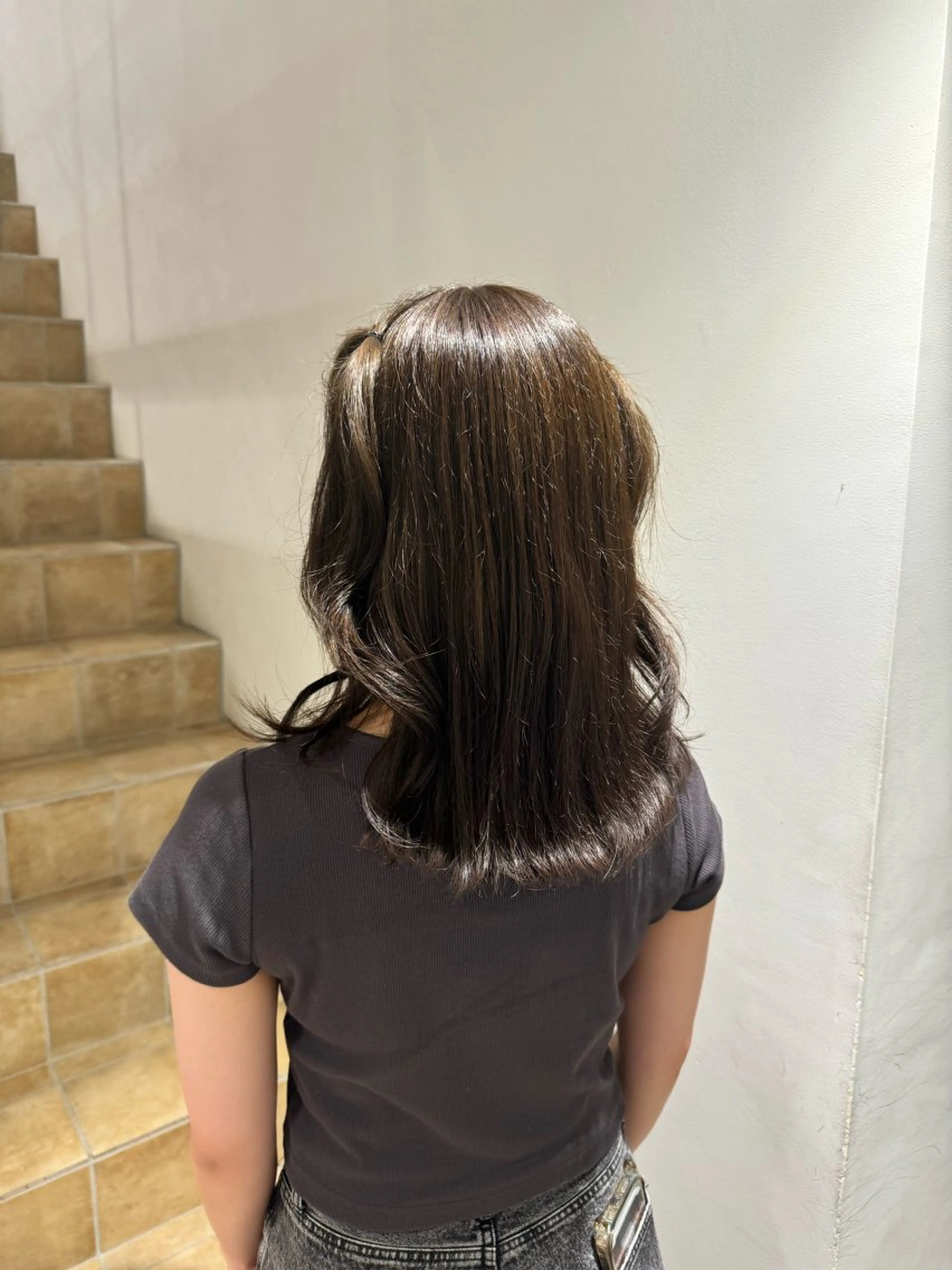 カラー 透明感カラー グレージュ オリーブグレージュ オリーブグレー 大村 美羅衣のヘアスタイル