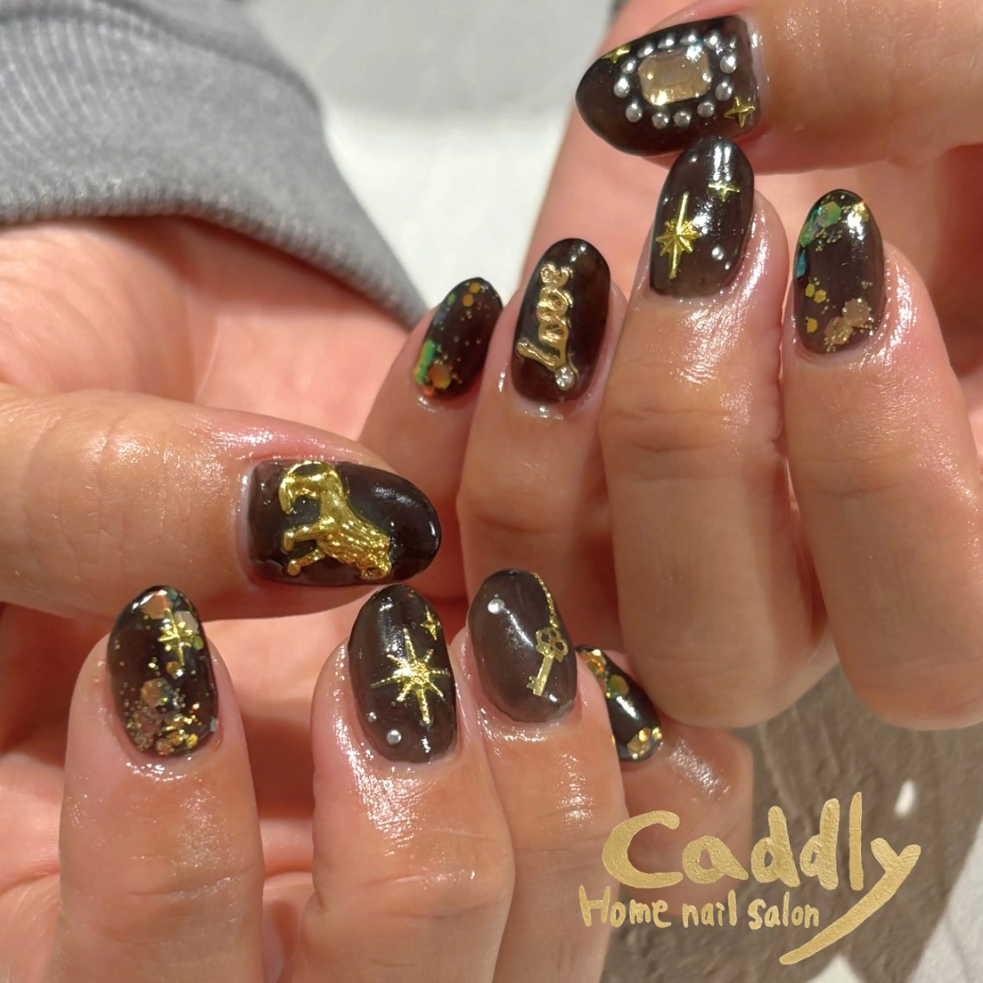 ネイル 持ち込み ハンドネイル caddly naoのネイルデザイン