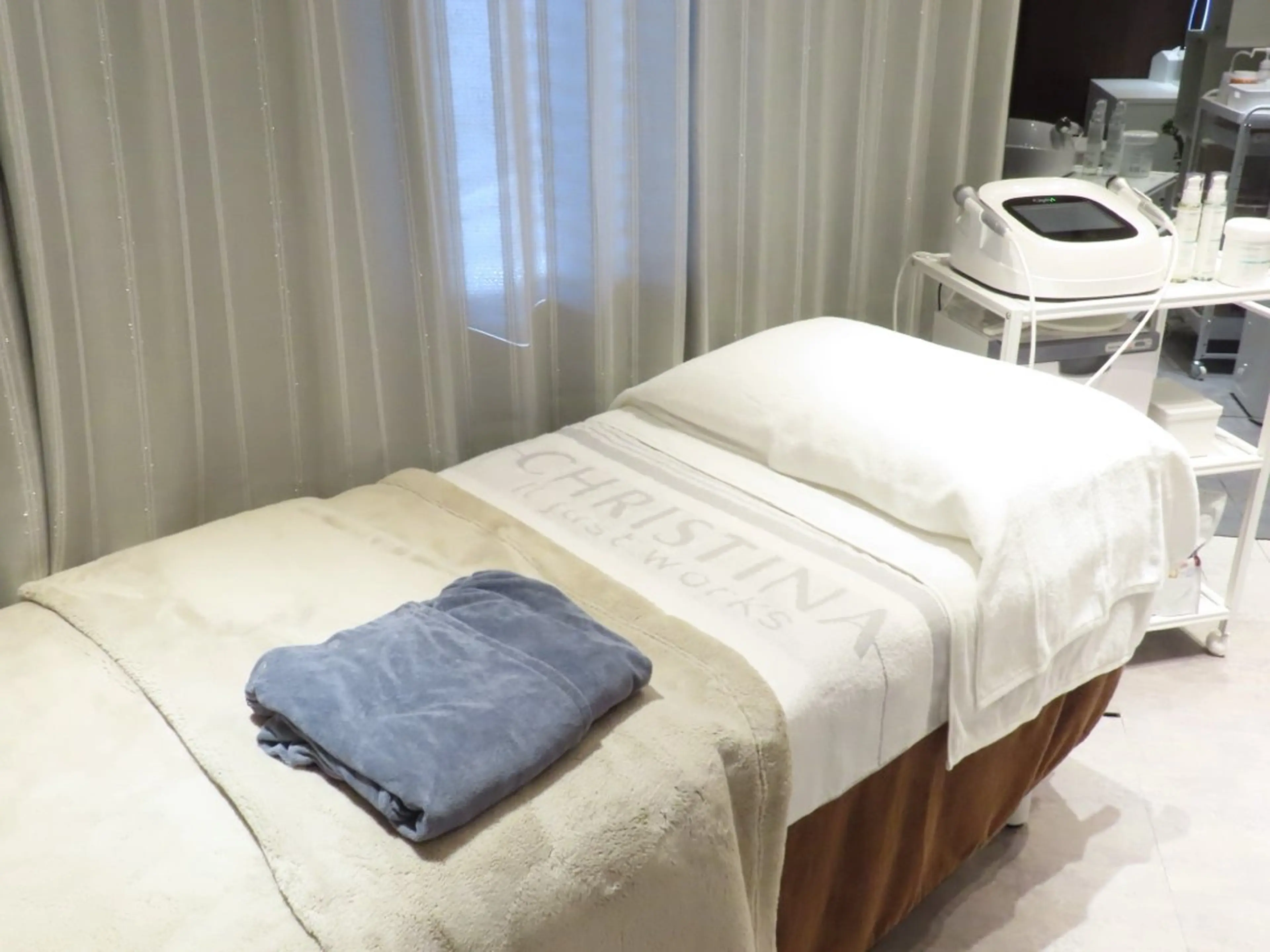 毛穴・ニキビケア ￤肌質改善￤EMIのエステ・リラクイメージ